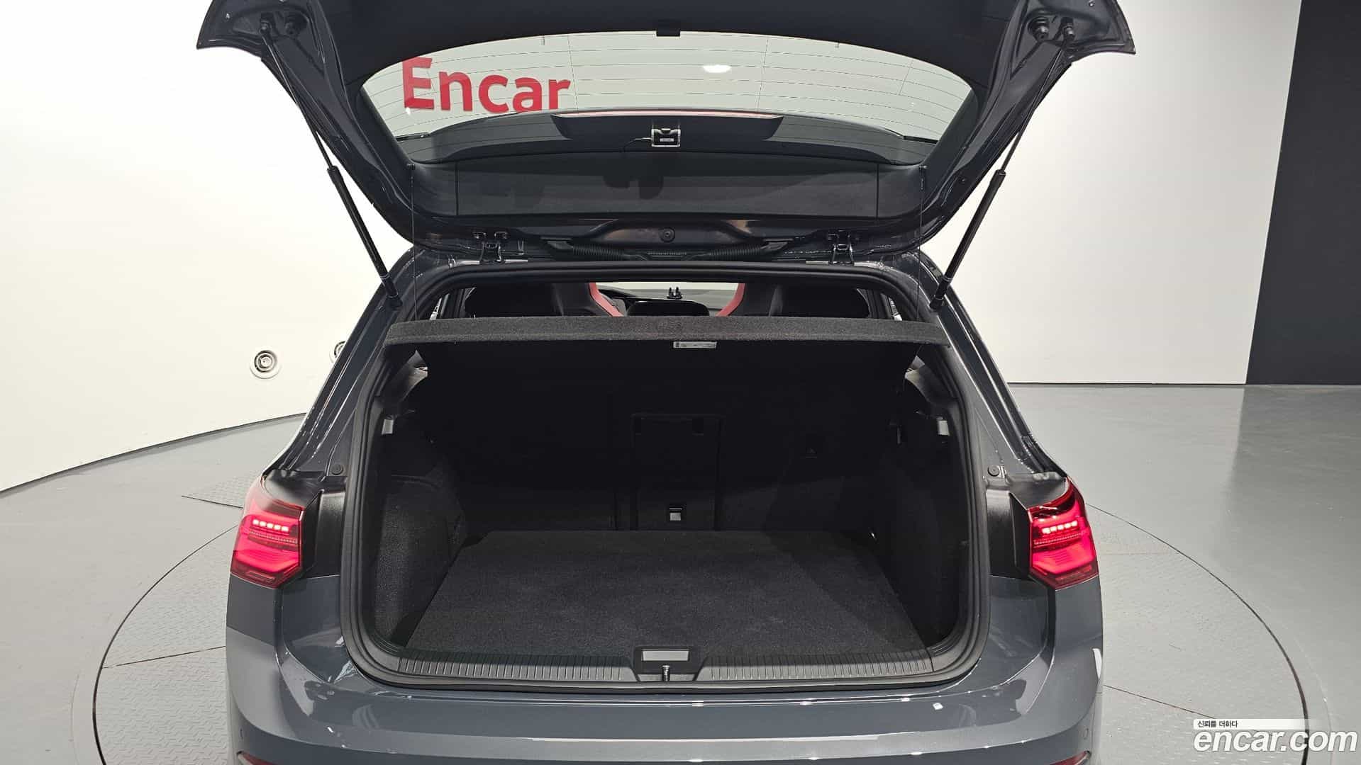 Golf Volkswagen 2024.10-OPTION-024
