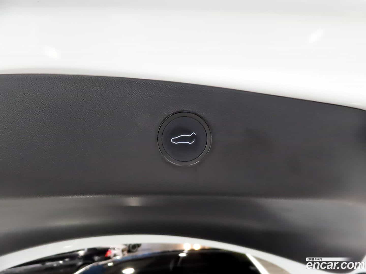Model 3 Tesla 2022.7-OPTION-021