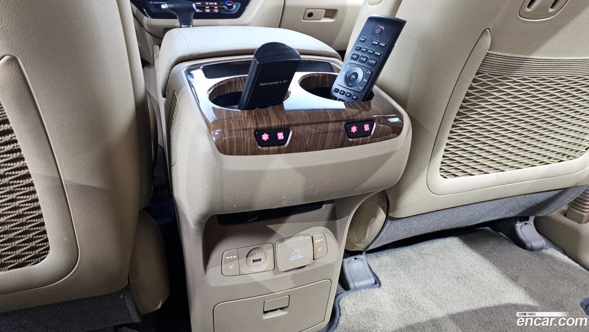 Canival Kia 2017.3-OPTION-044