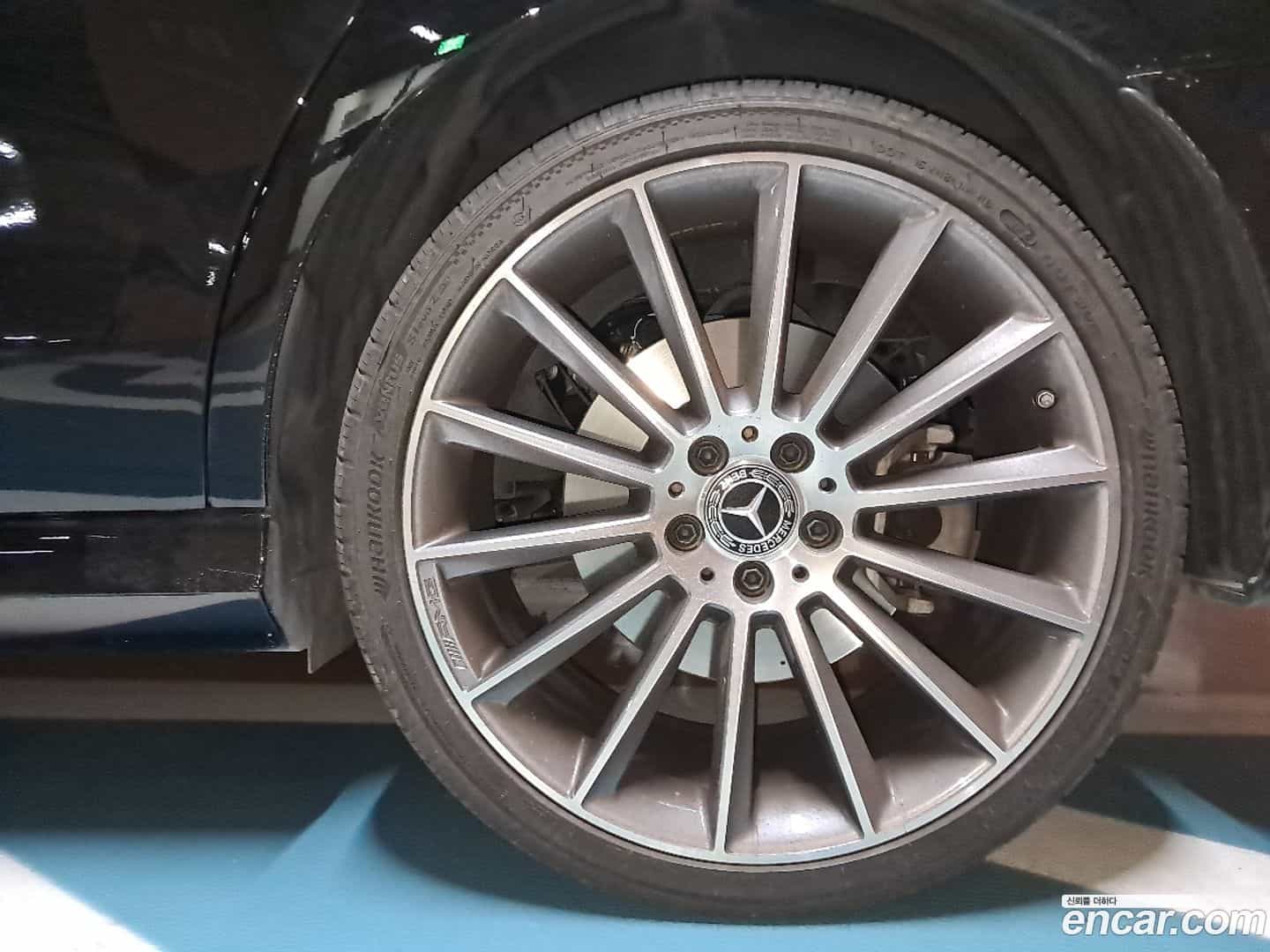 E-Class Mercedes-Benz 2021.11-OPTION-017