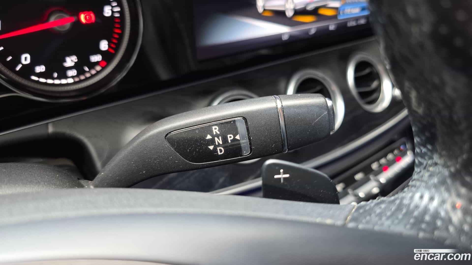 E-Class Mercedes-Benz 2016.9-INNER-009