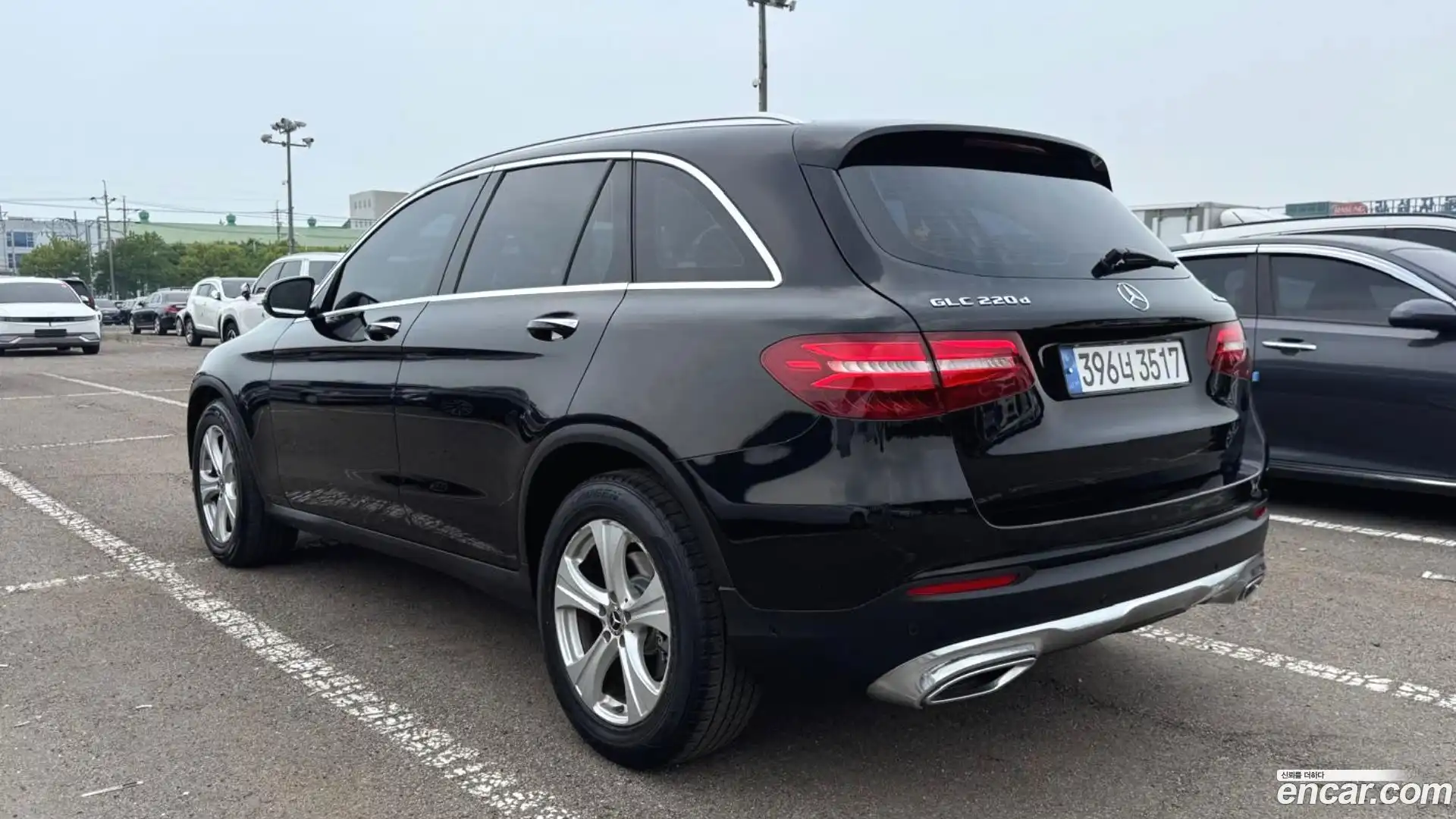 GLC-Class Mercedes-Benz 2018.4-OUTER-002