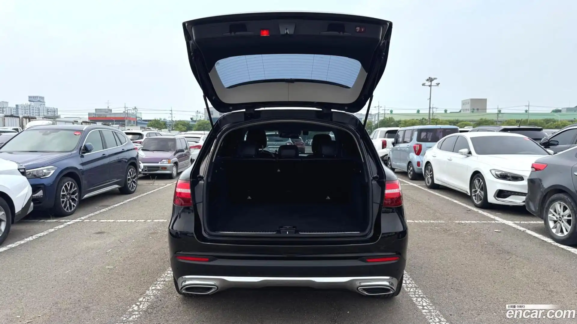 GLC-Class Mercedes-Benz 2018.4-OPTION-021