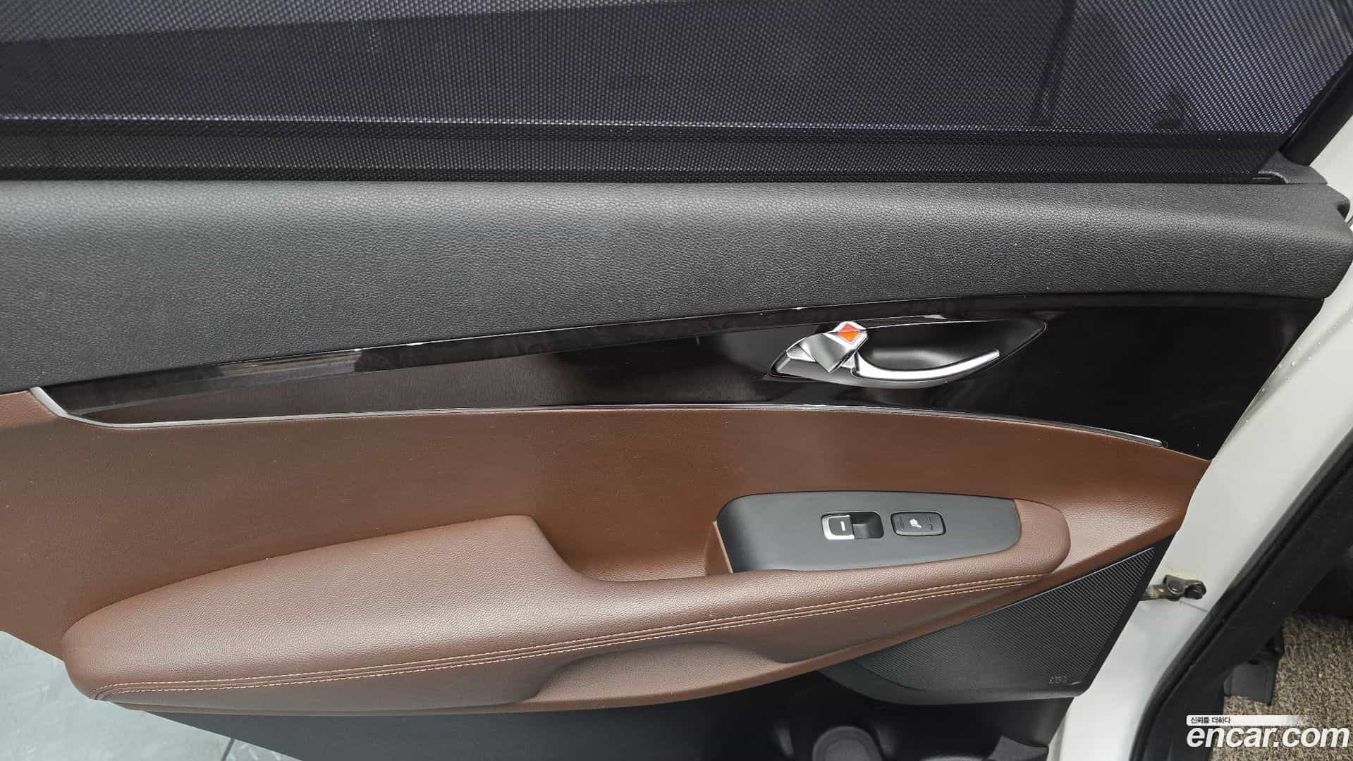 Sorento Kia 2015.6-INNER-035