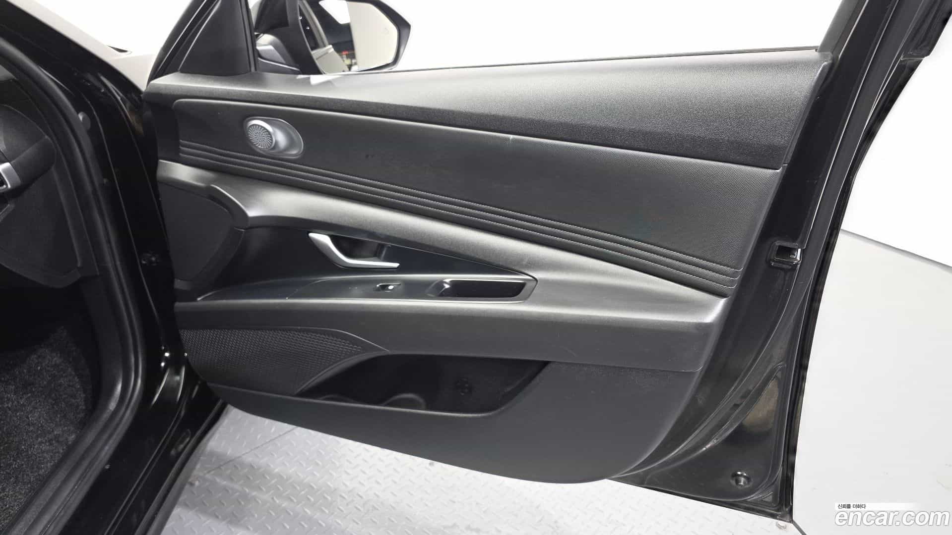 AVANTE Hyundai 2022.3-INNER-034