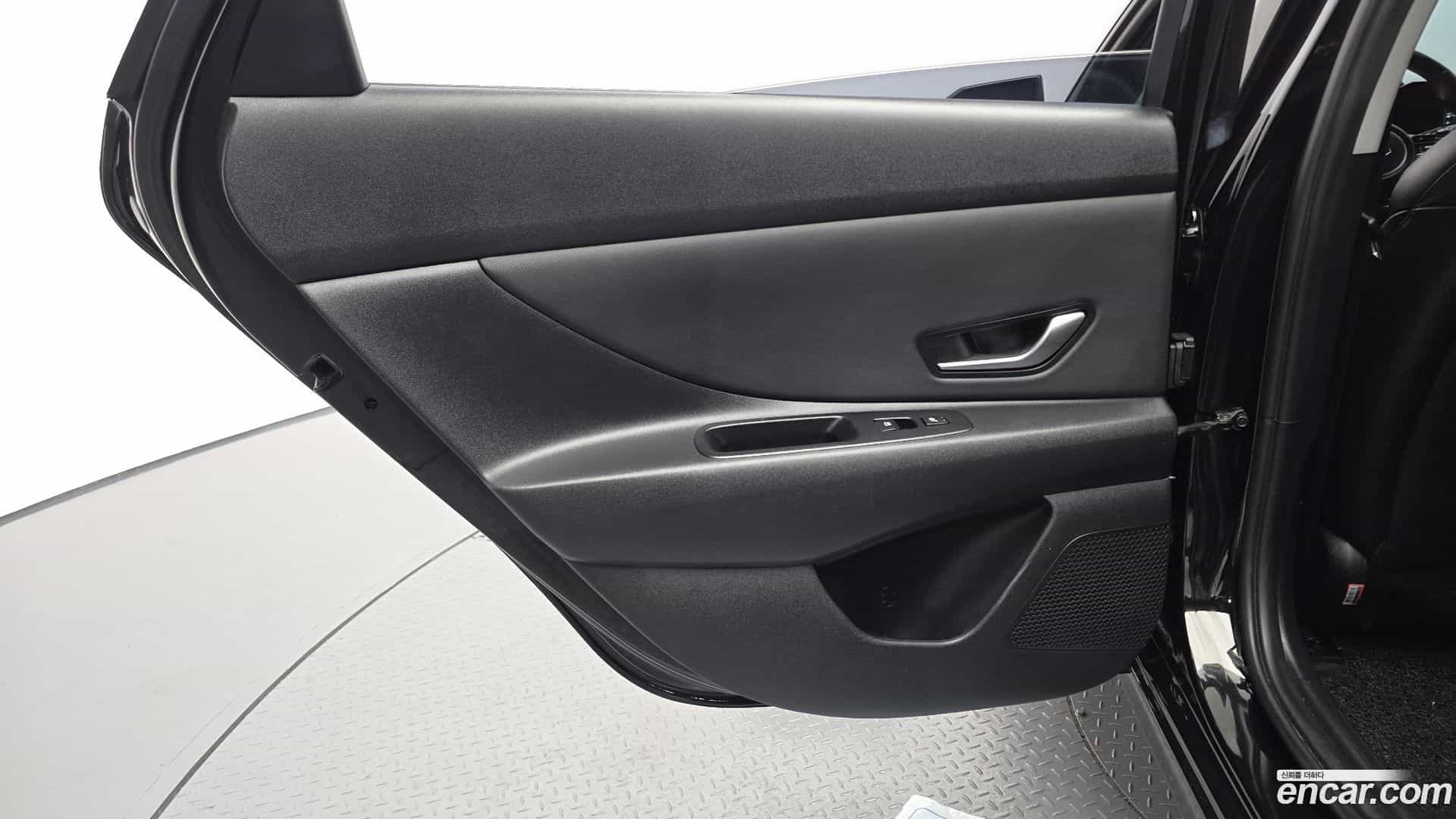 AVANTE Hyundai 2022.3-INNER-035