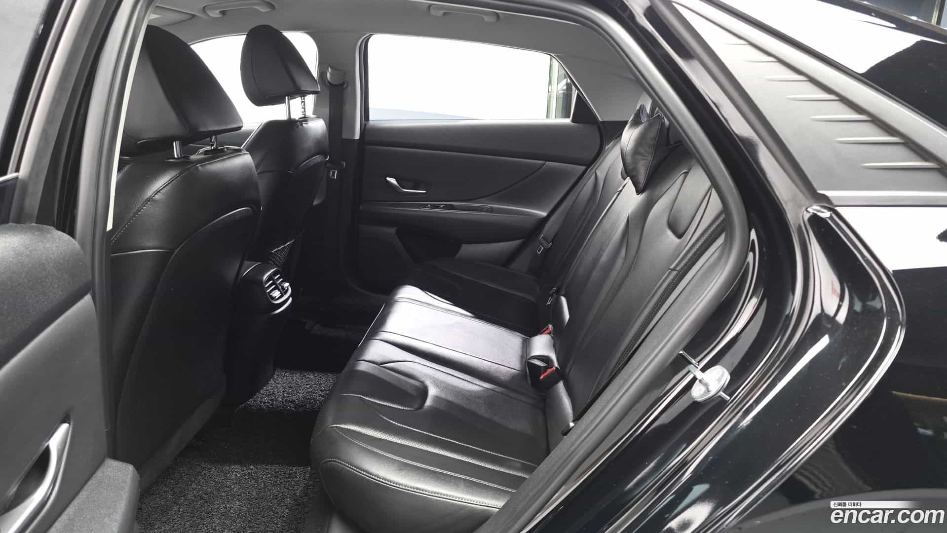 AVANTE Hyundai 2022.3-INNER-036