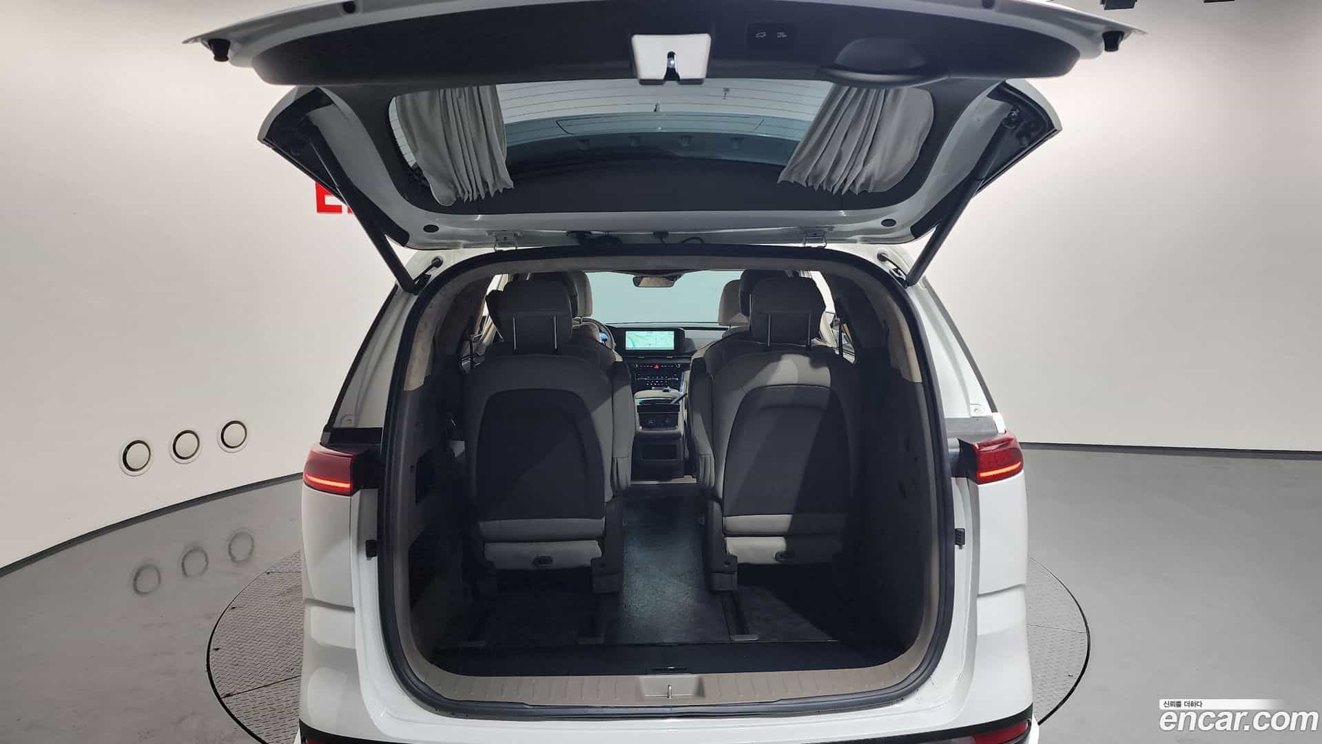 Canival Kia 2023.6-OPTION-024