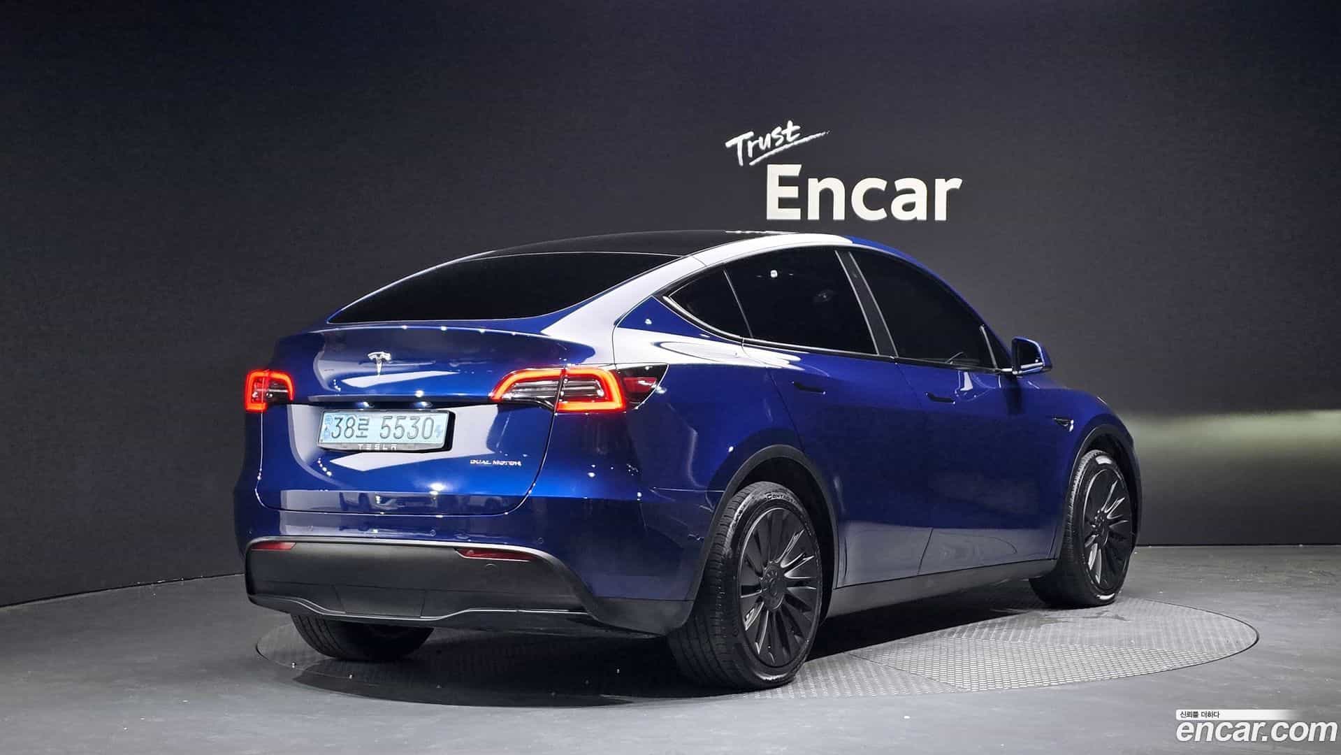 Model Y Tesla 2021.7-OUTER-002