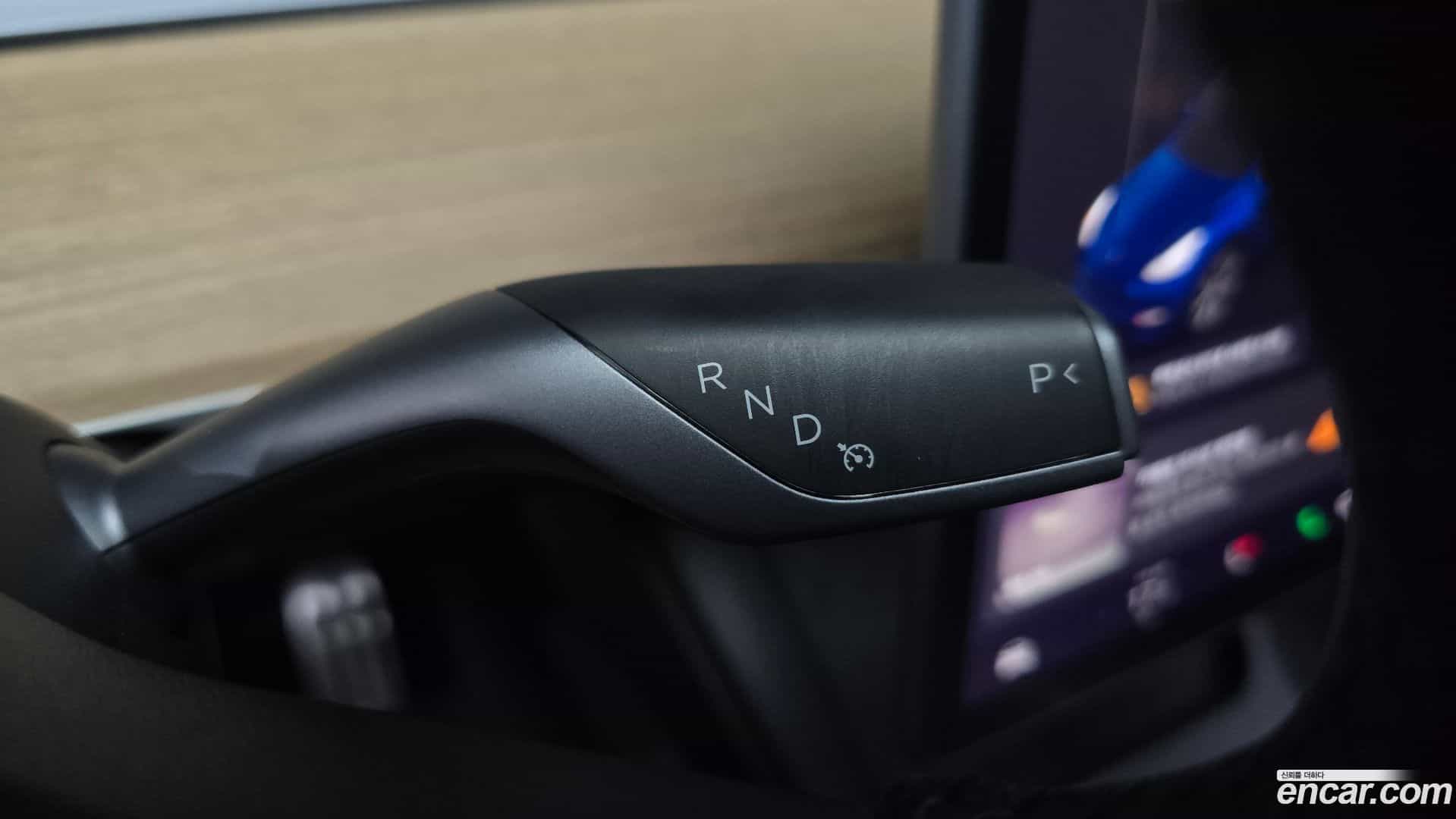 Model Y Tesla 2021.7-INNER-009