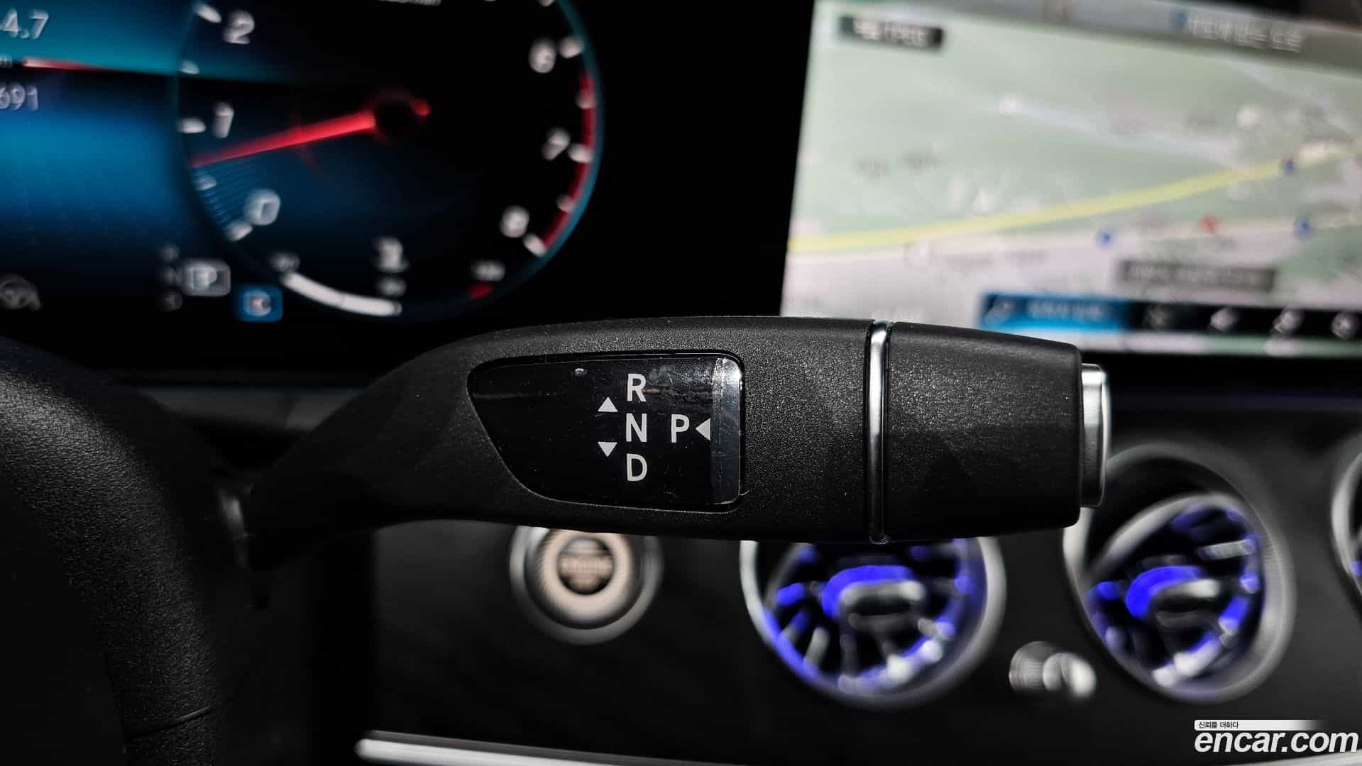 E-Class Mercedes-Benz 2023.10-INNER-009