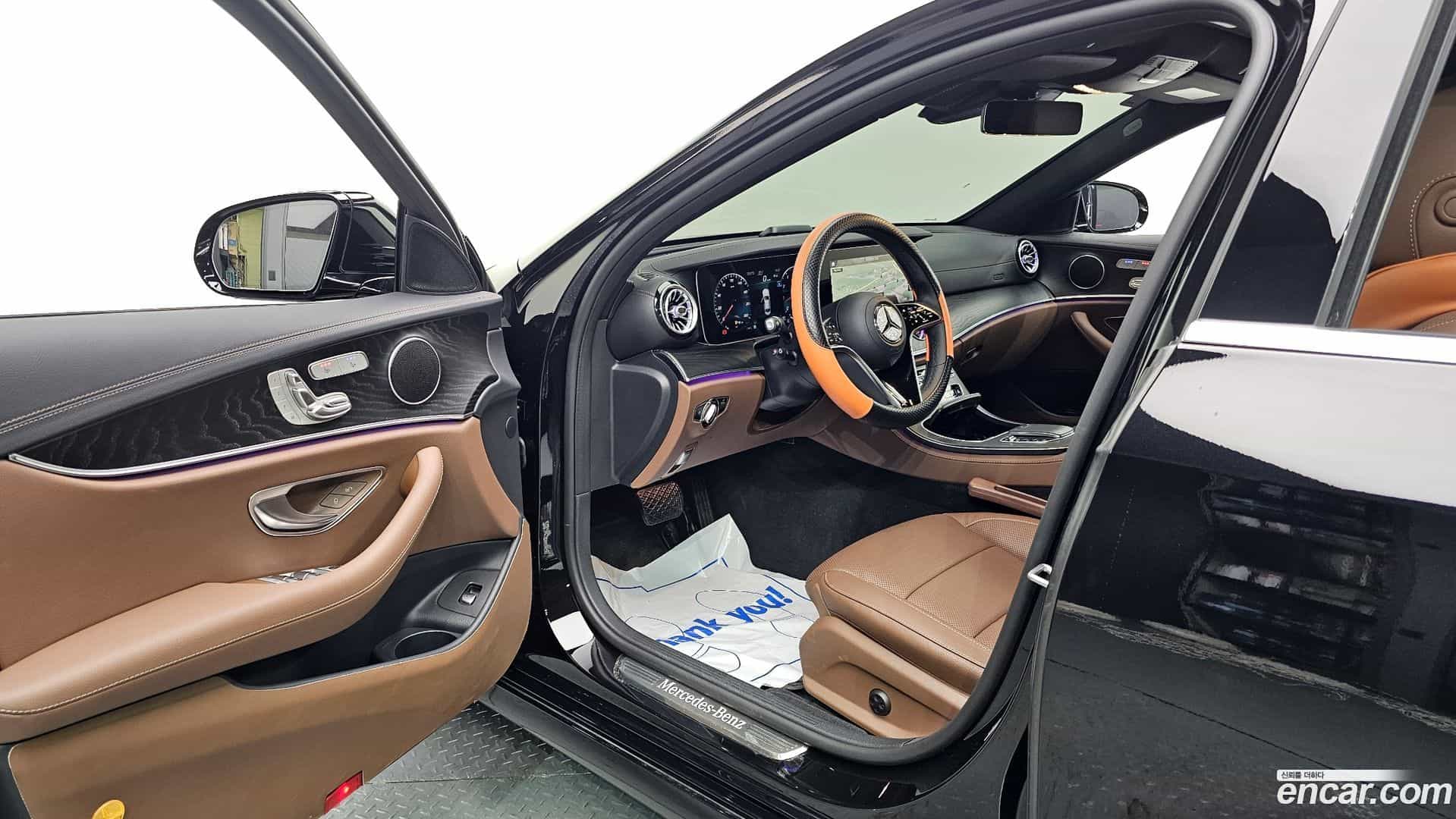 E-Class Mercedes-Benz 2023.10-INNER-010