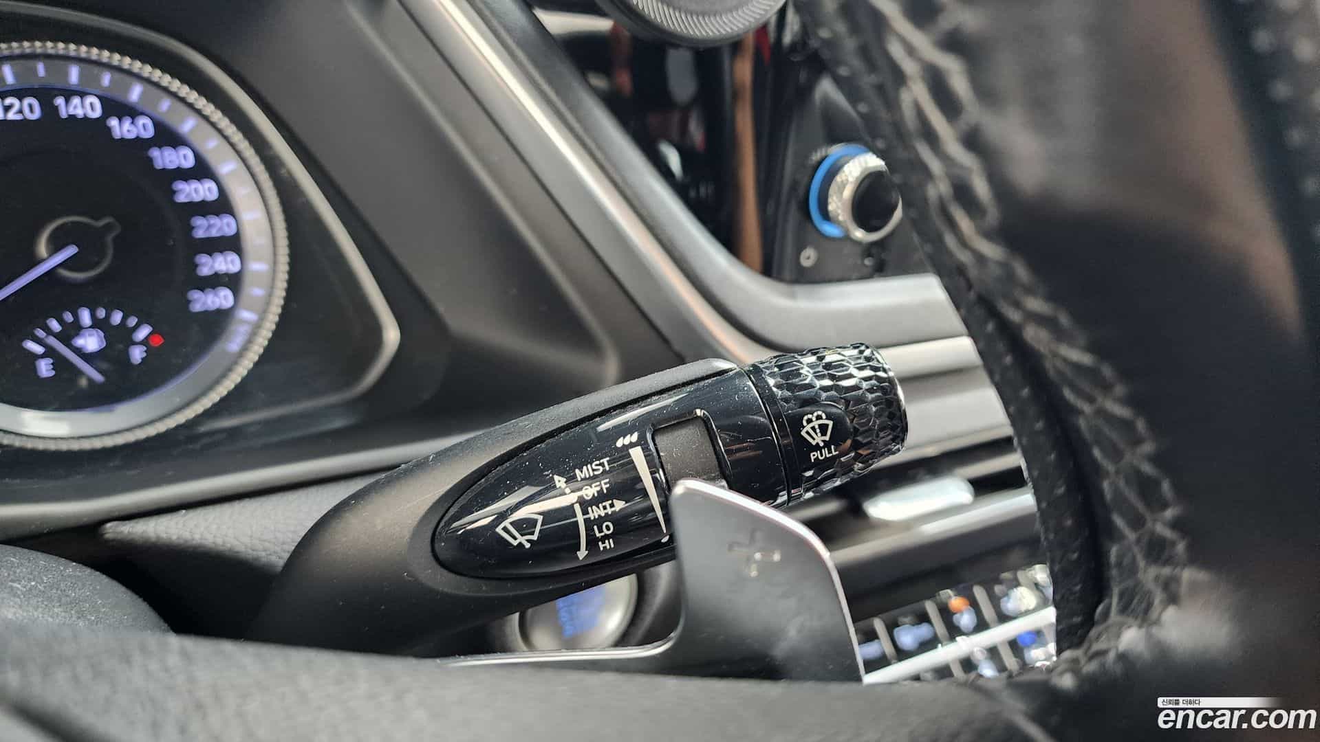 Sonata Hyundai 2019.5-OPTION-043