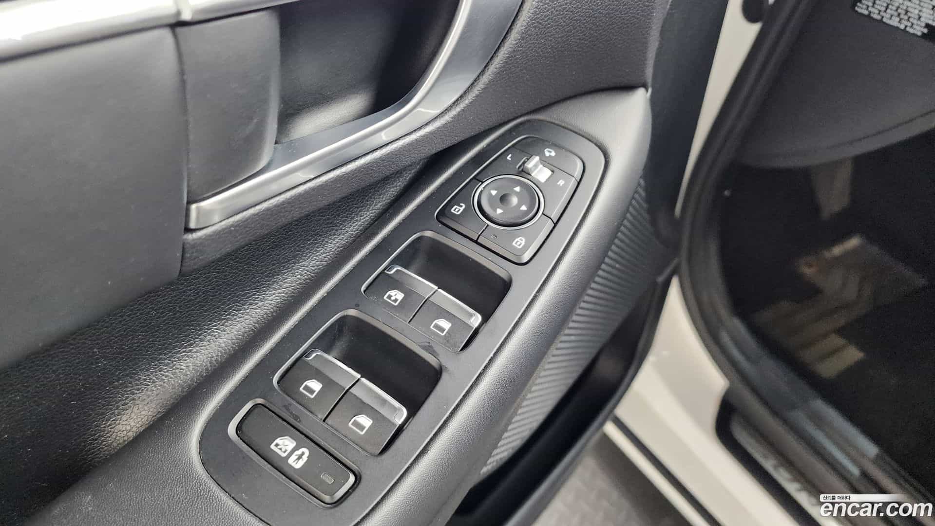 Sonata Hyundai 2019.5-OPTION-045