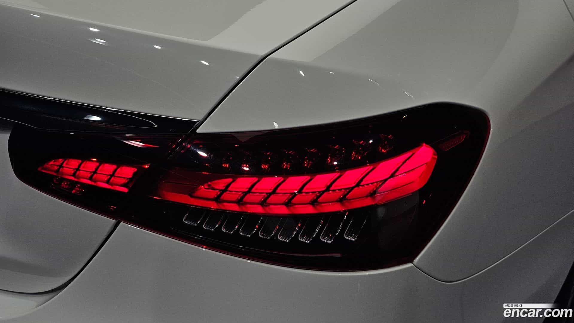 E-Class Mercedes-Benz 2020.11-OUTER-033