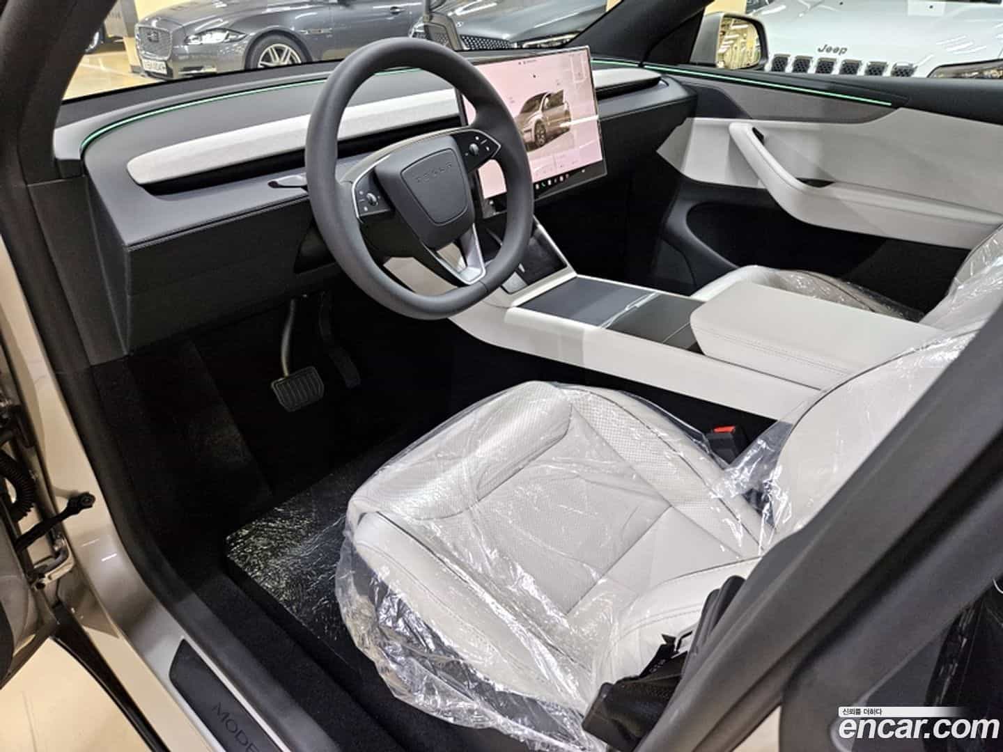 Model Y Tesla 2026.5-INNER-007