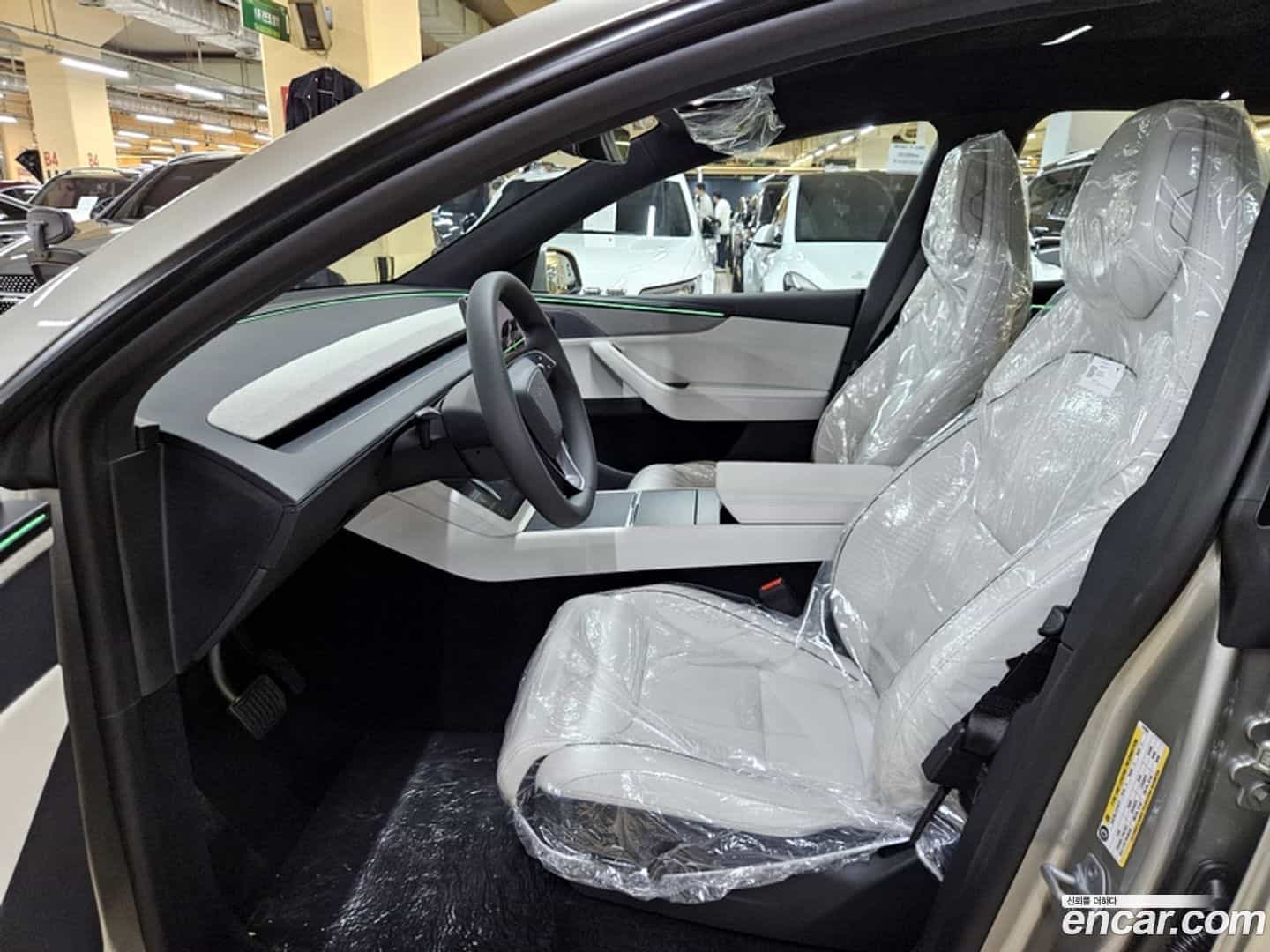 Model Y Tesla 2026.5-INNER-010