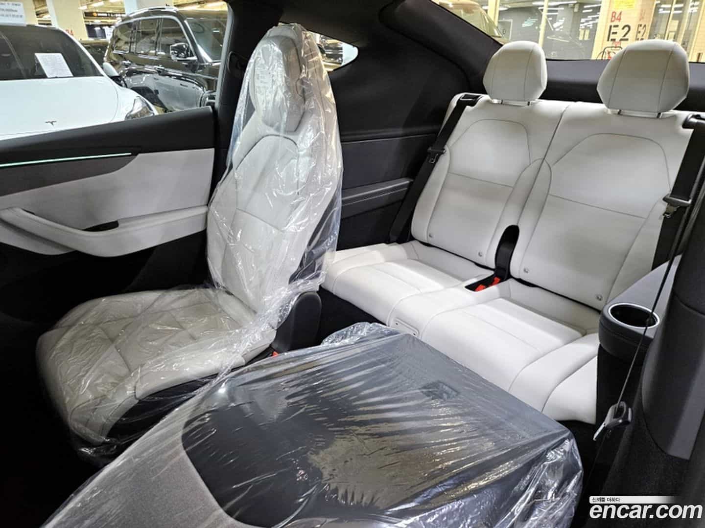 Model Y Tesla 2026.5-OPTION-016