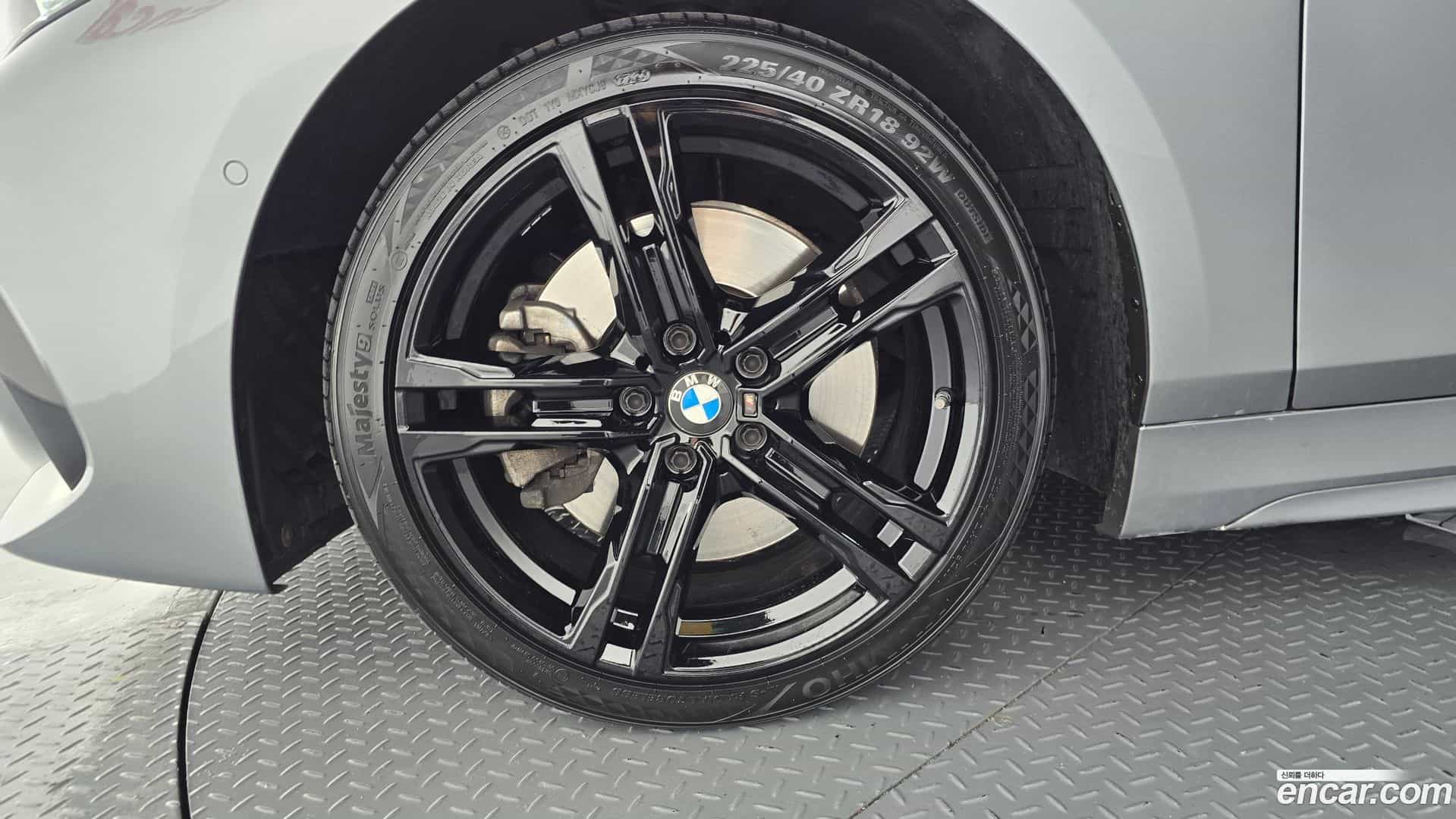 1-Series BMW 2022.7-OUTER-005