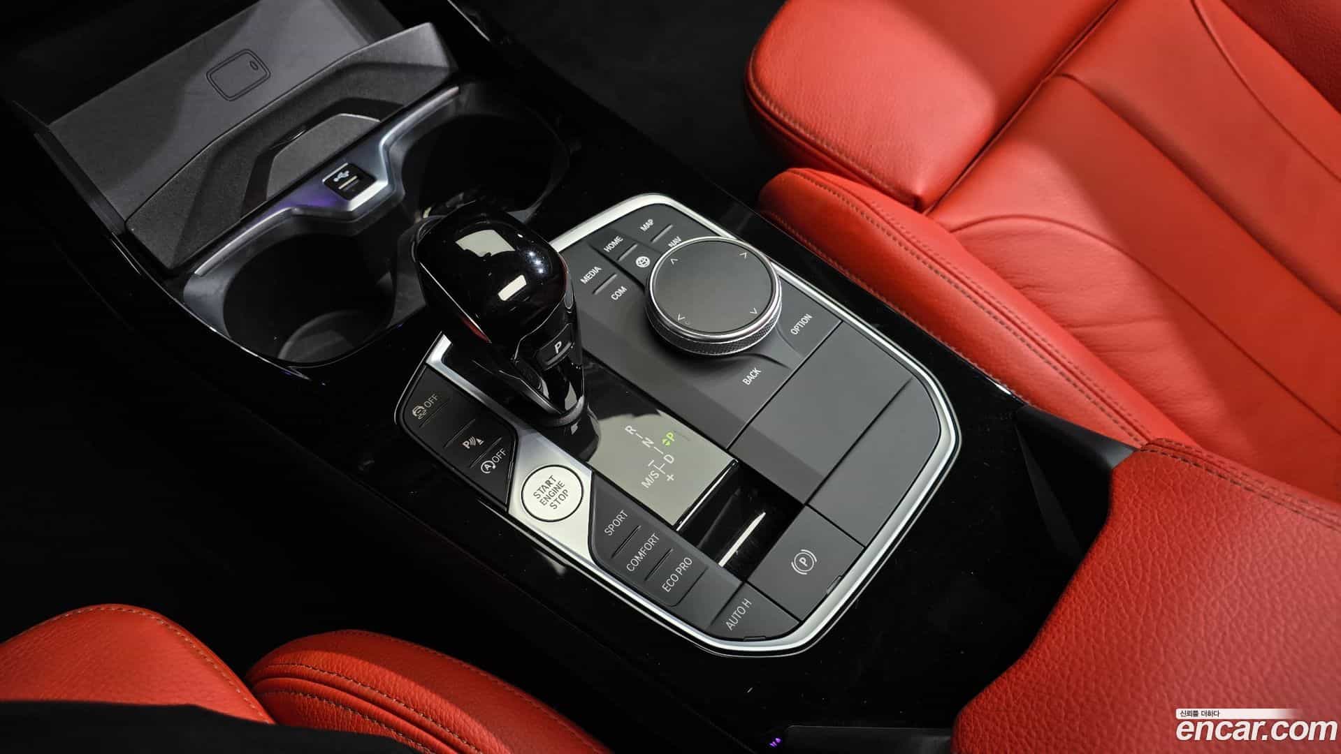 1-Series BMW 2022.7-INNER-009