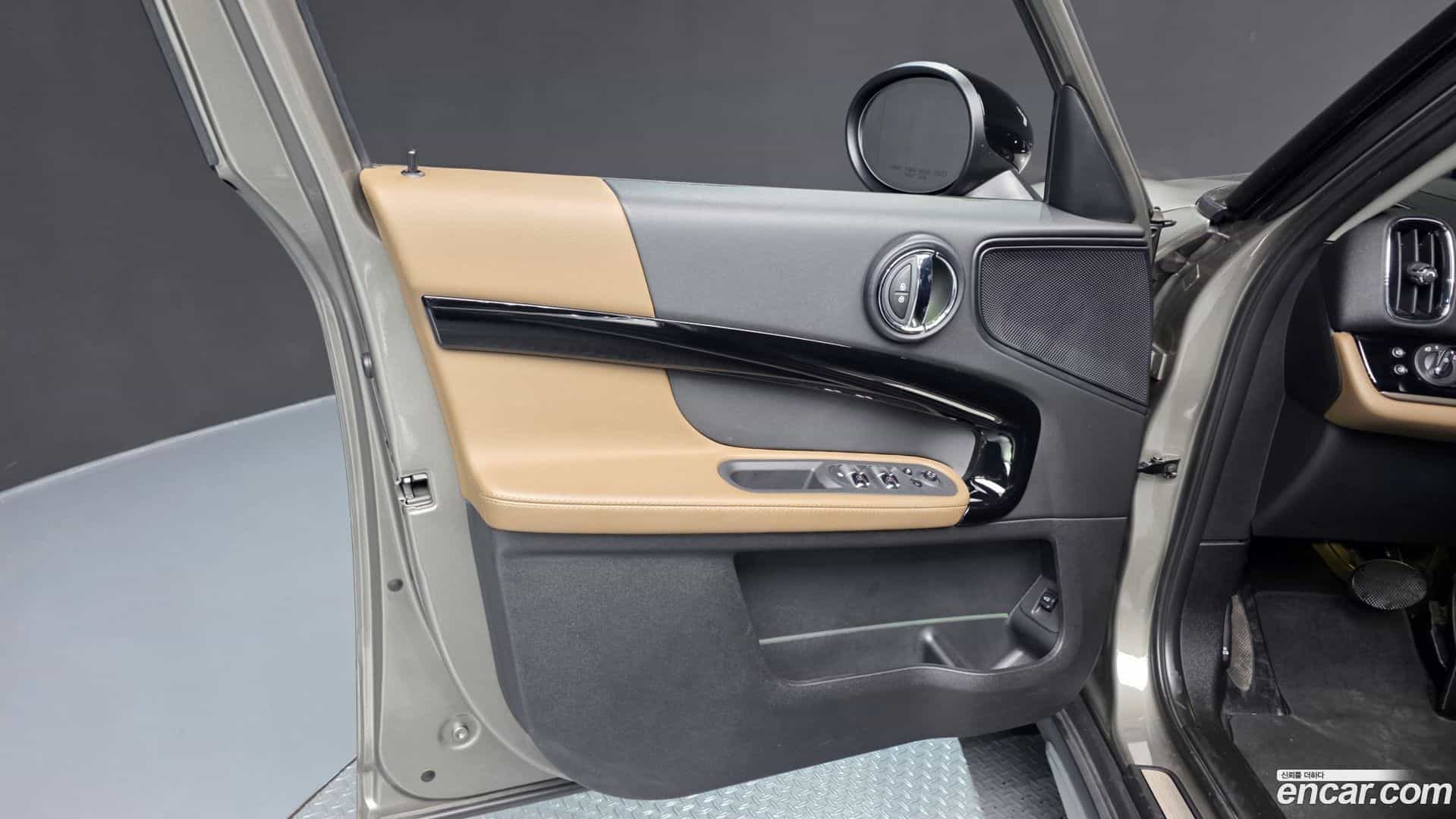 Countryman Mini 2018.6-INNER-034