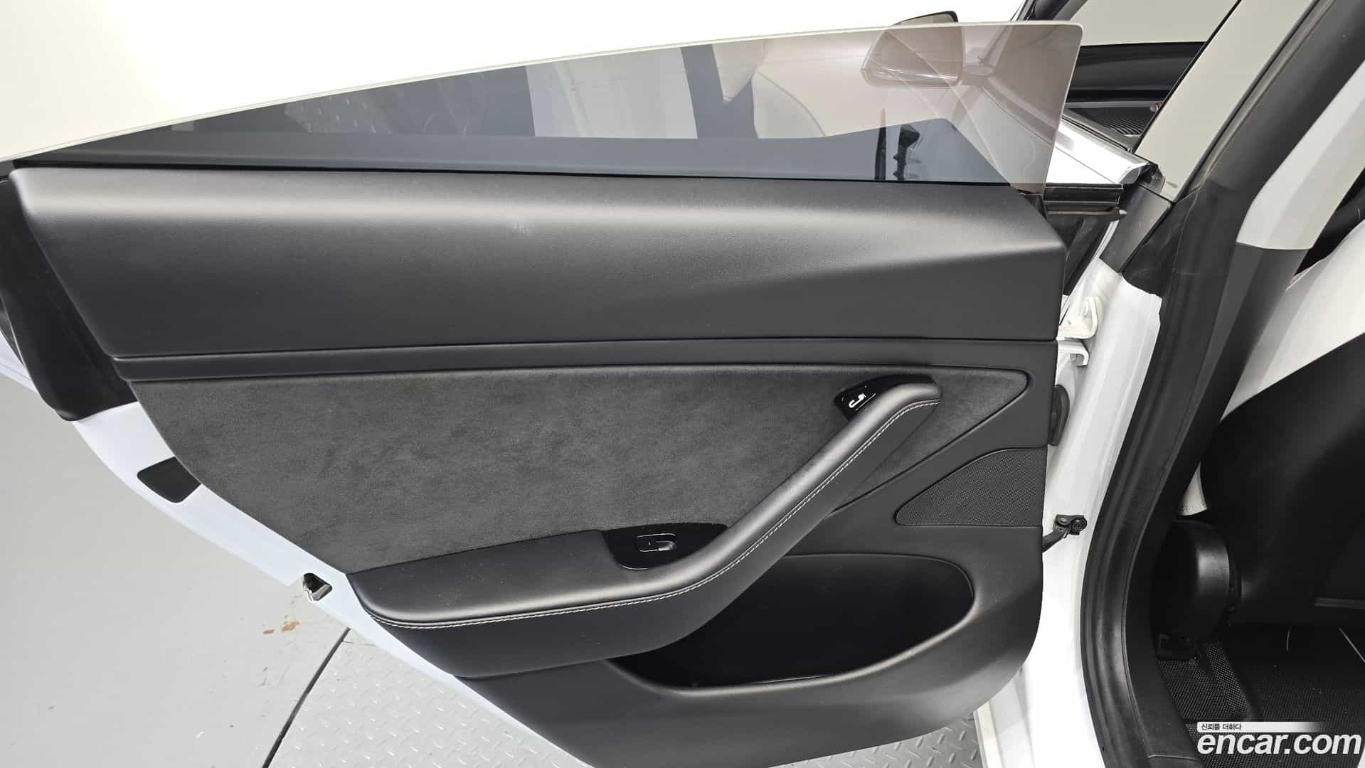 Model 3 Tesla 2020.5-INNER-035