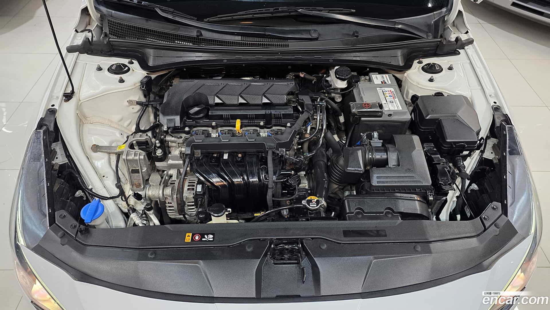 AVANTE Hyundai 2020.5-INNER-010