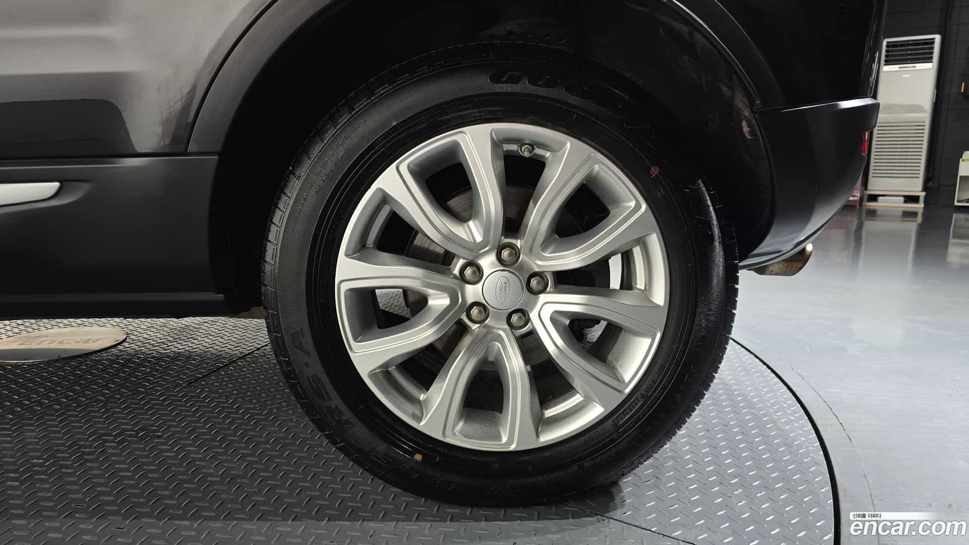 Range Rover Evoque Land Rover 2017.5-OUTER-031