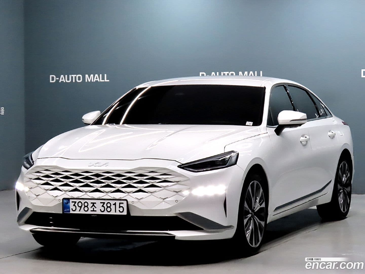 Main__Slider__Photo:K8 Kia 2022.4-0
