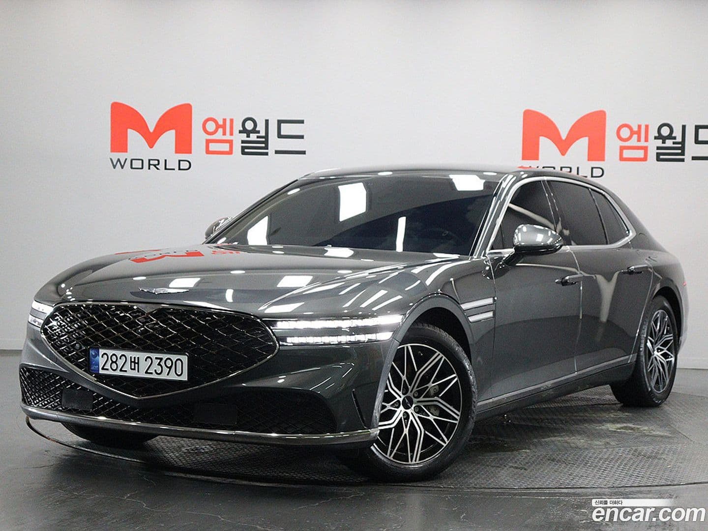 Main__Slider__Photo:G90 Genesis 2022.9-0