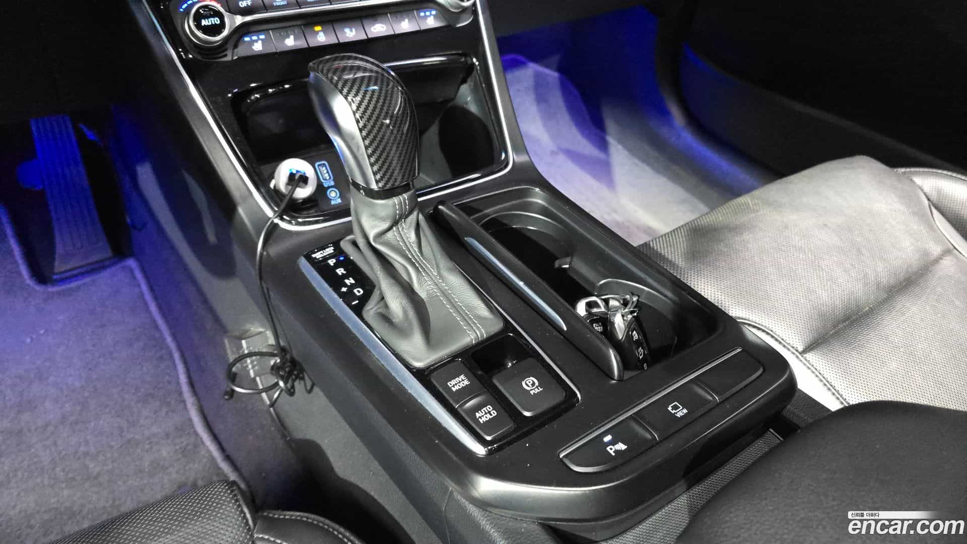 Grandeur Hyundai 2018.11-INNER-009