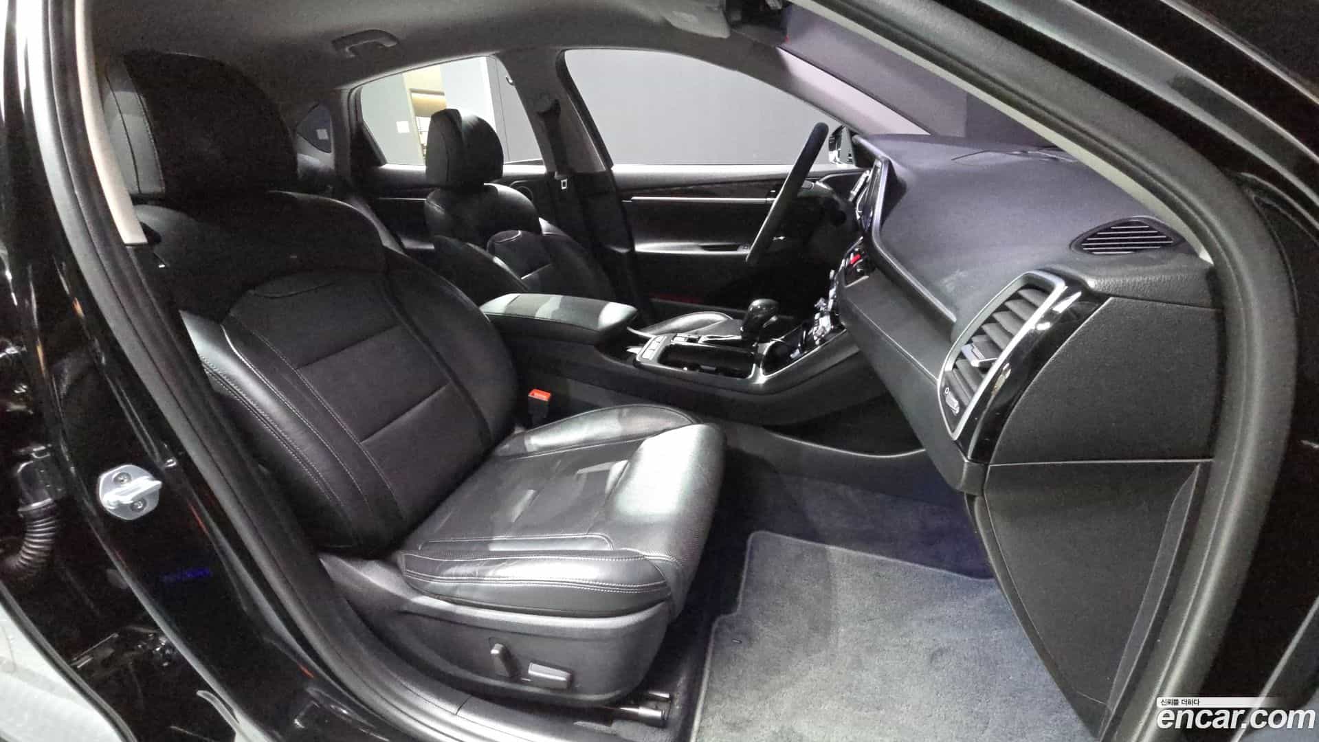 Grandeur Hyundai 2018.11-OPTION-015