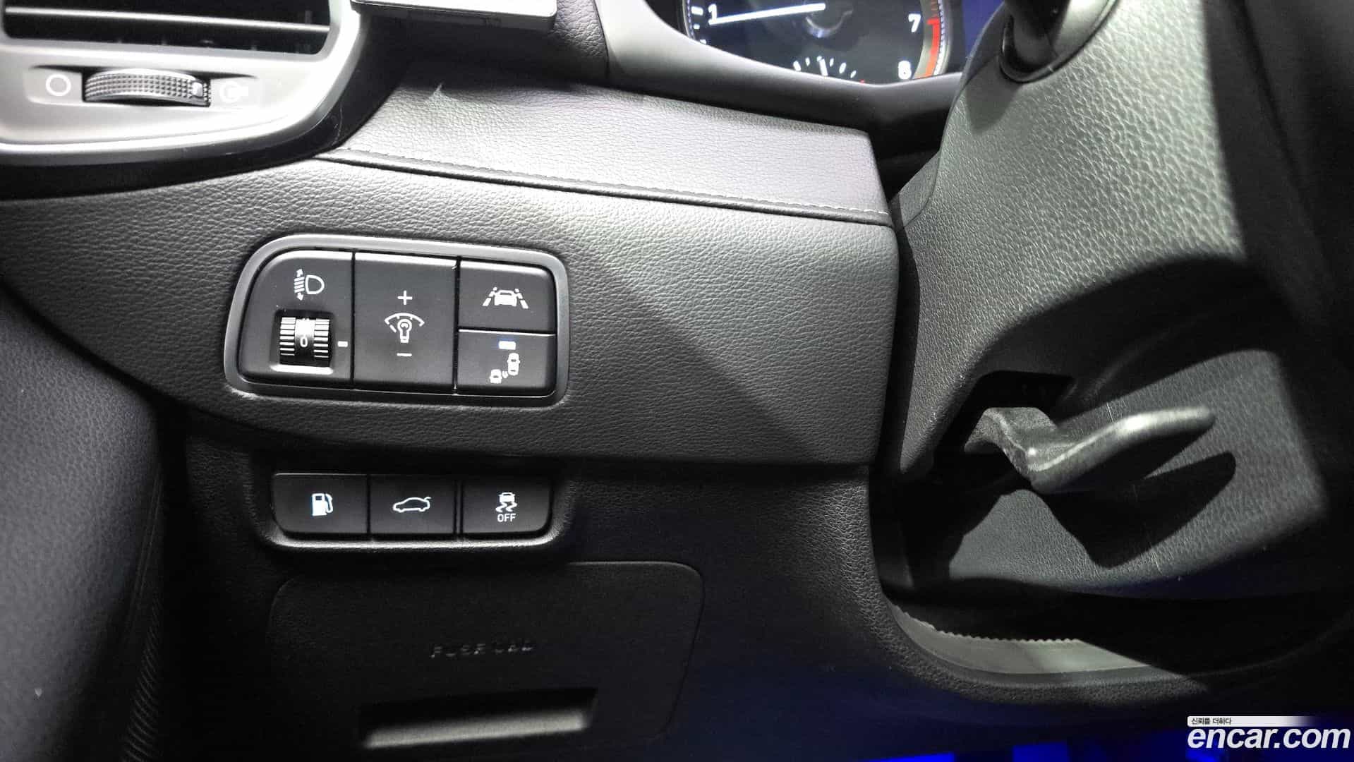 Grandeur Hyundai 2018.11-OPTION-021