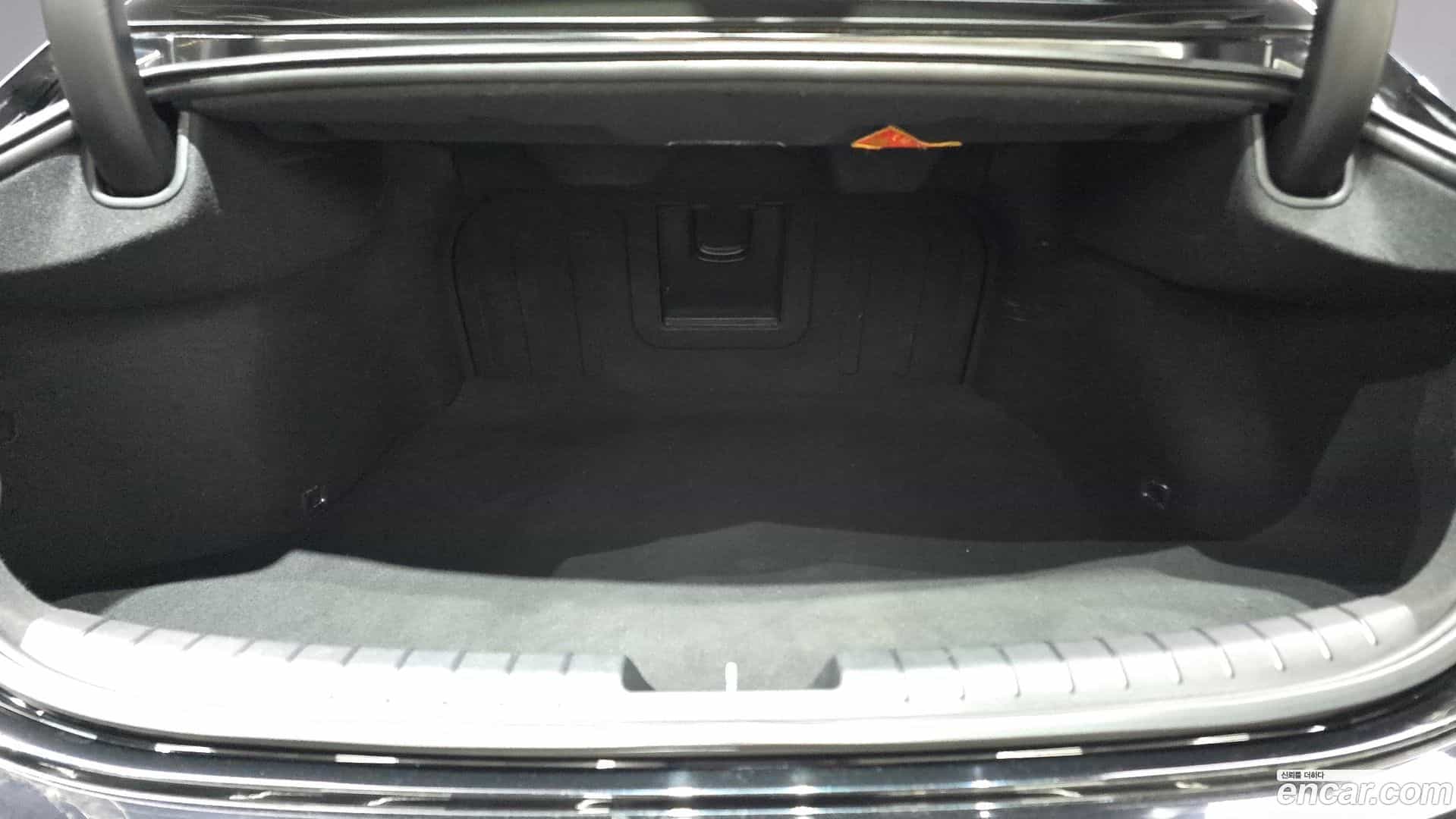 Grandeur Hyundai 2018.11-OPTION-024