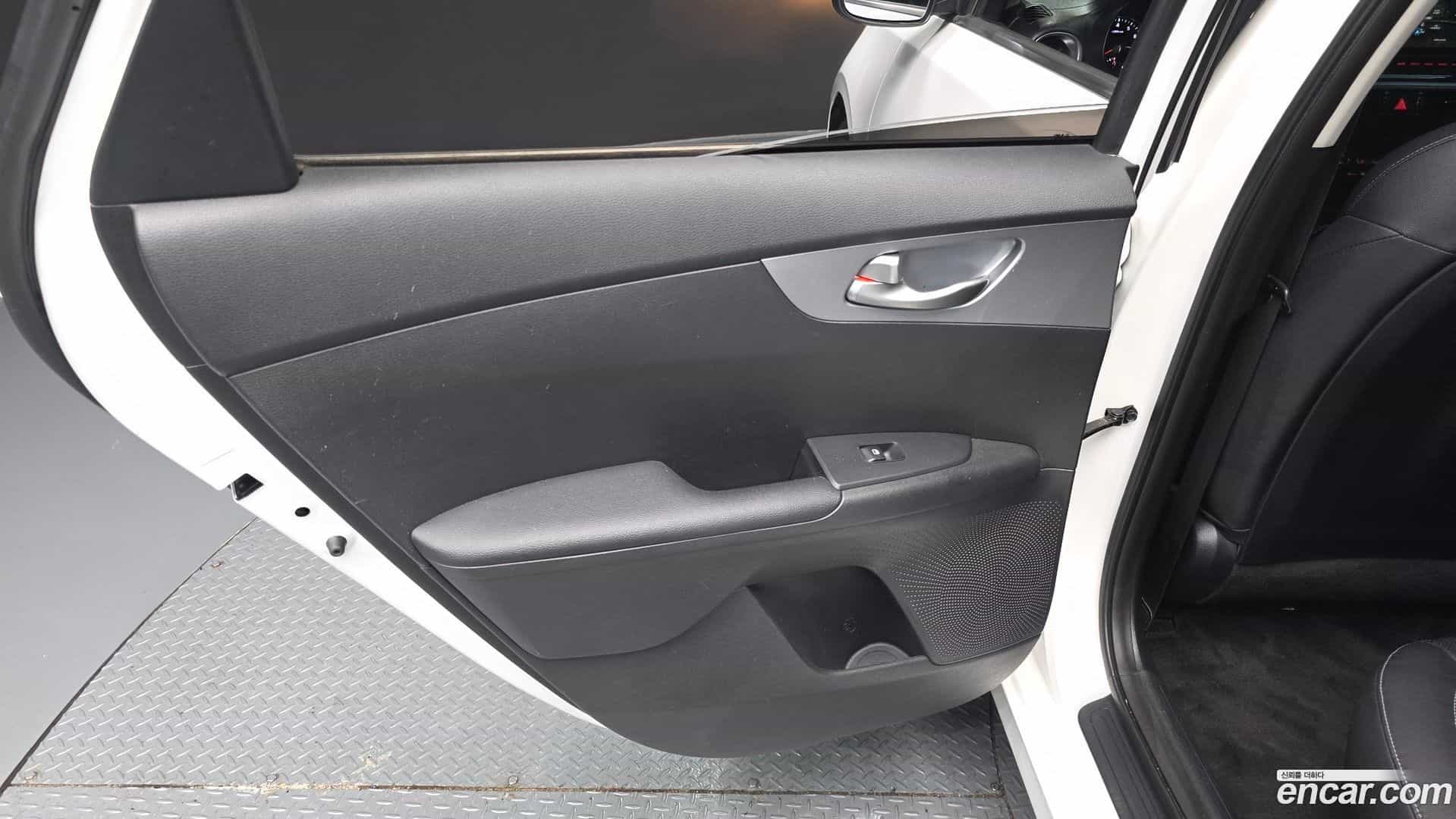 K3 Kia 2021.6-INNER-035