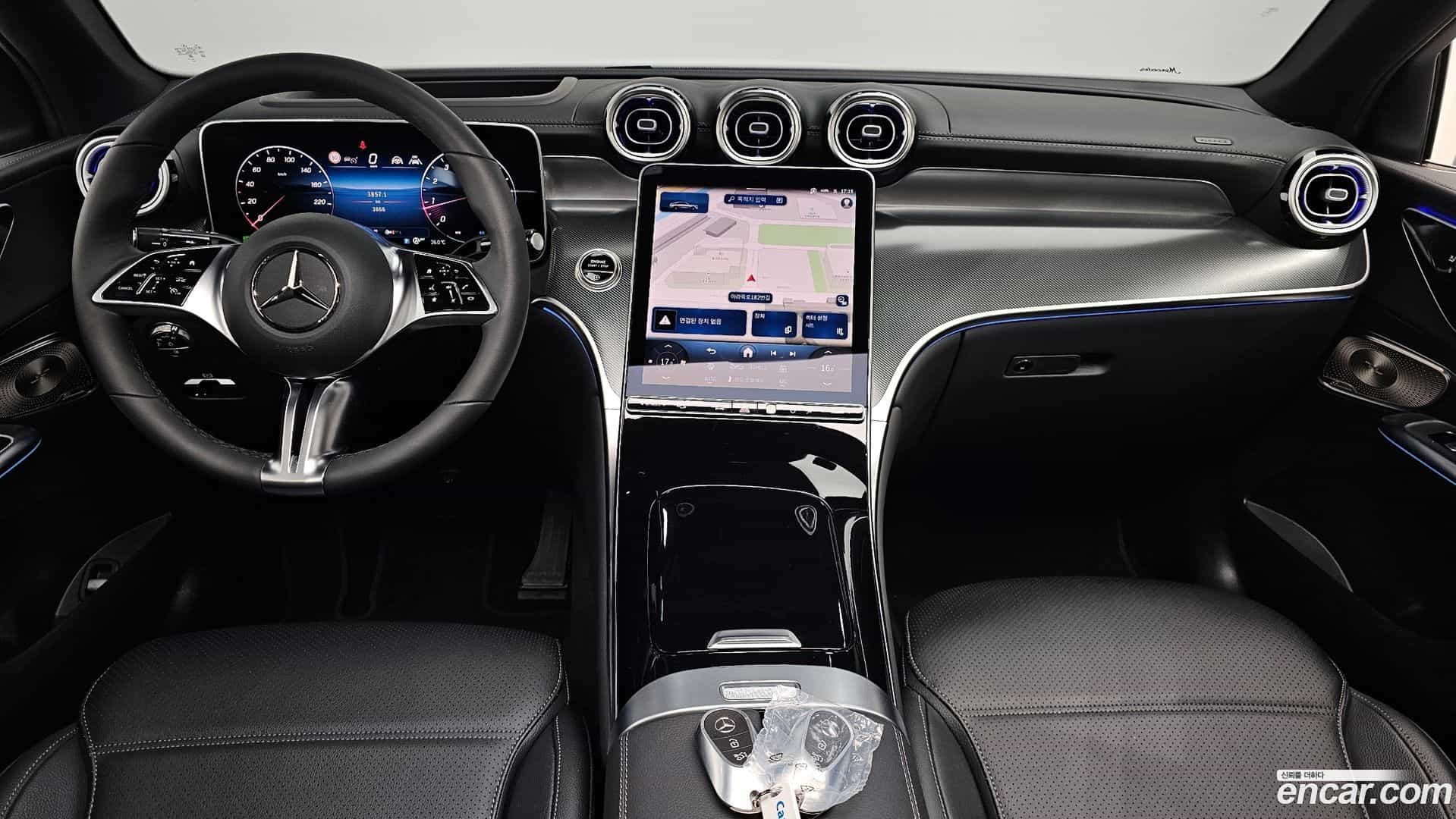 GLC-Class Mercedes-Benz 2026.1-INNER-007