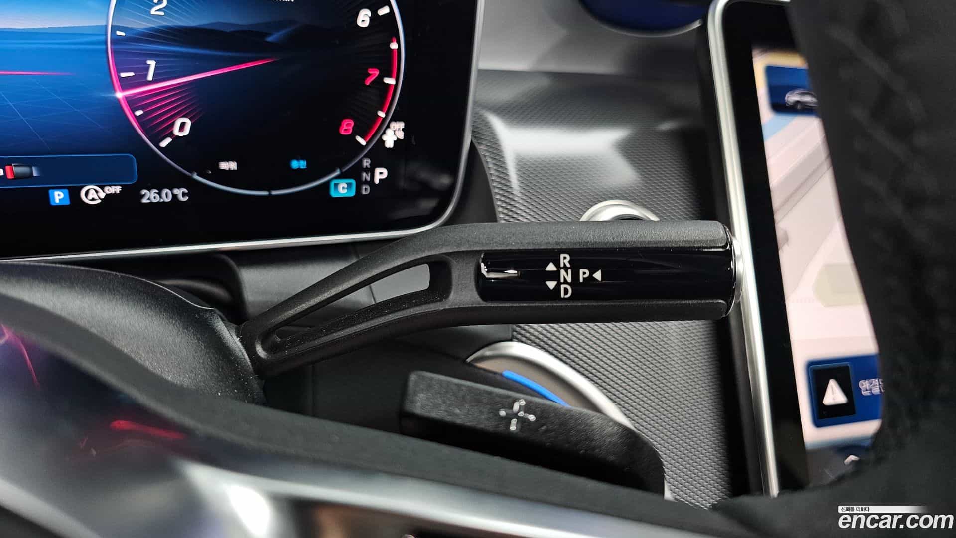 GLC-Class Mercedes-Benz 2026.1-INNER-009