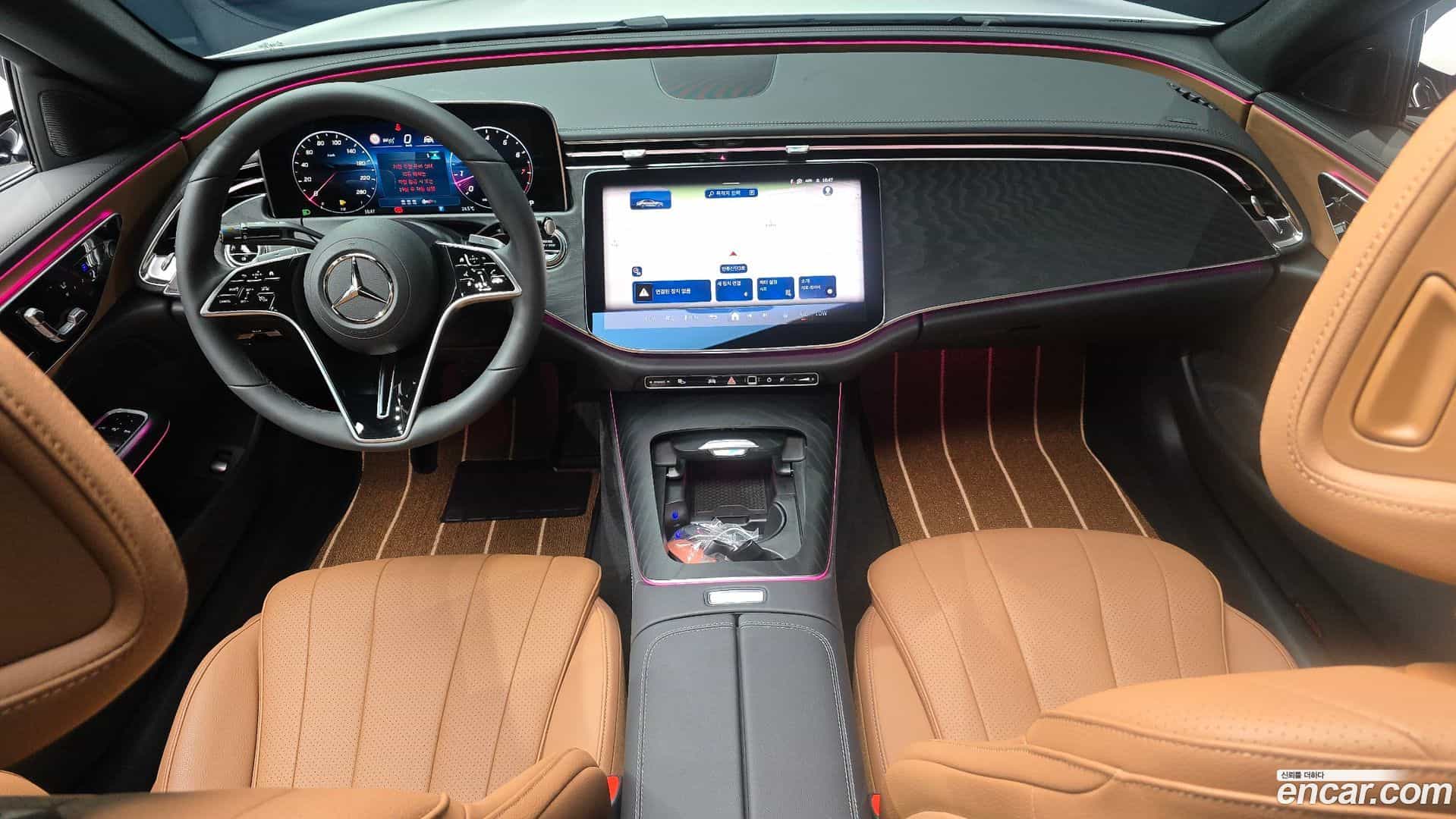 E-Class Mercedes-Benz 2025.11-INNER-007