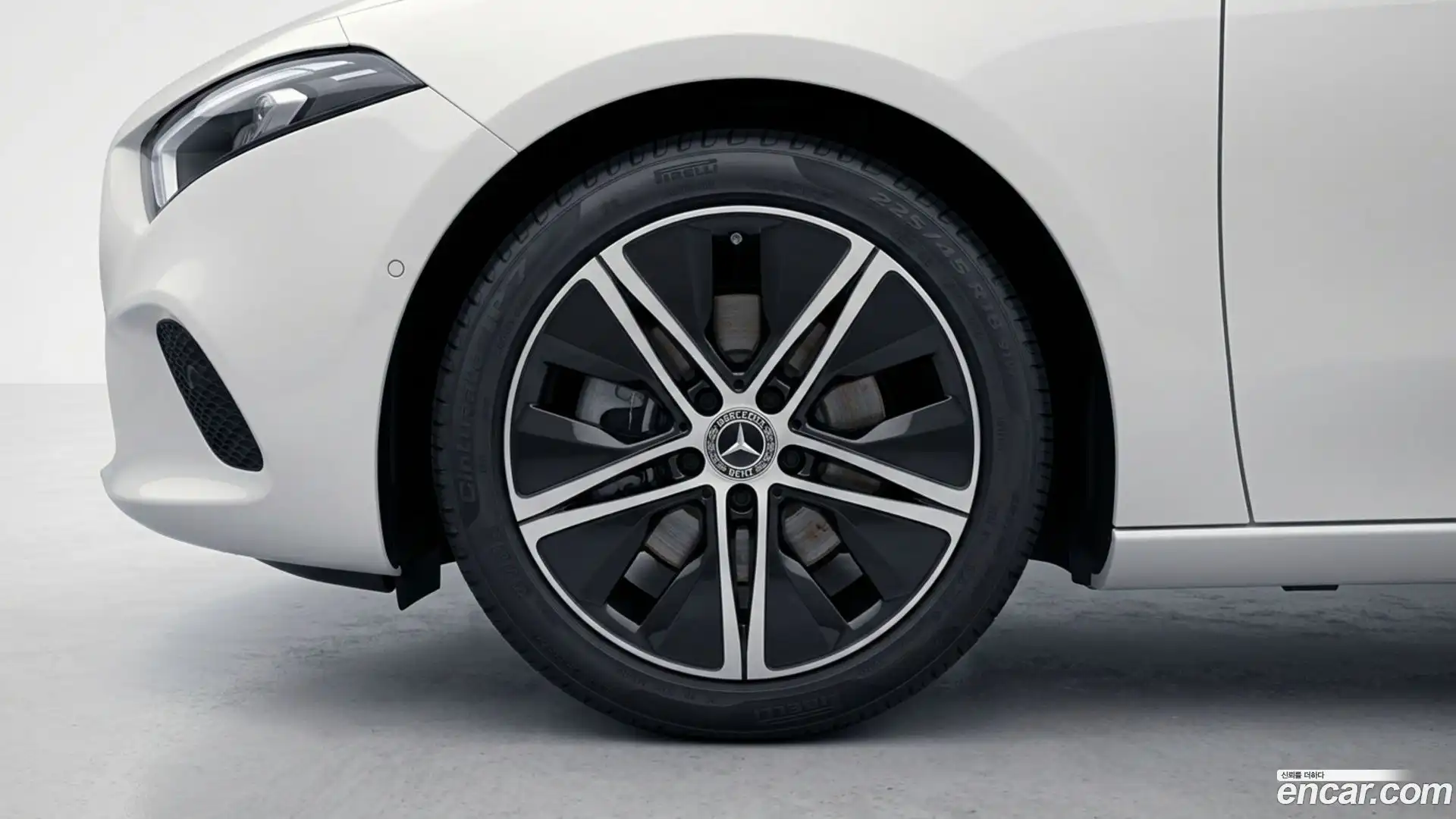 A-Class Mercedes-Benz 2025.7-OUTER-005