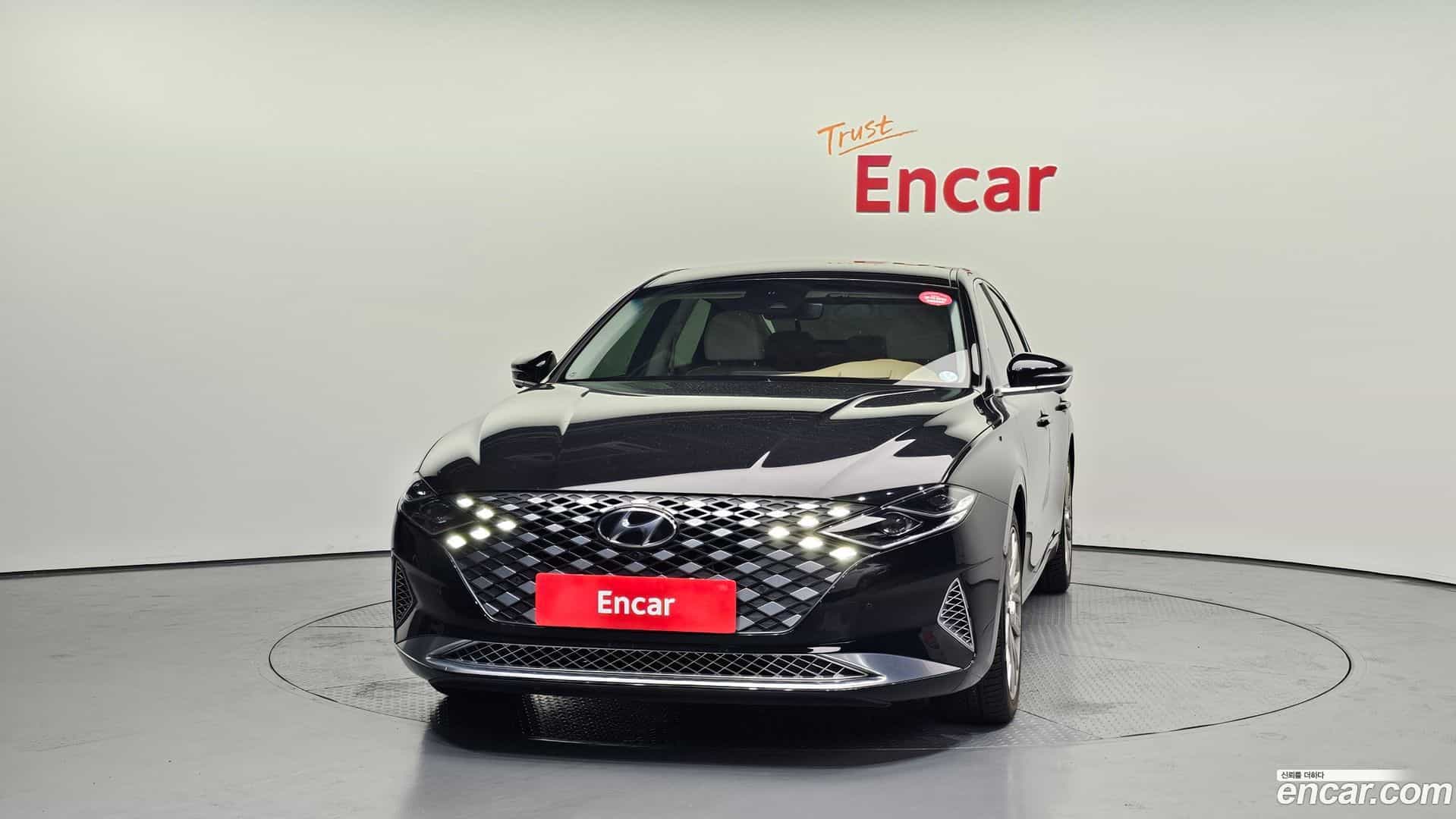 Grandeur Hyundai 2022.2-OUTER-003