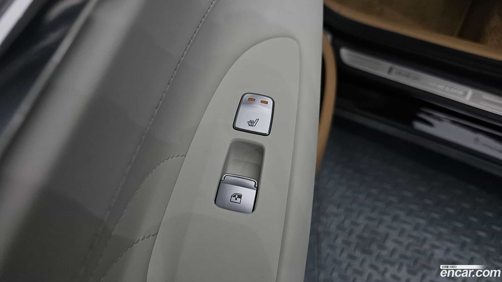 Grandeur Hyundai 2022.2-OPTION-042