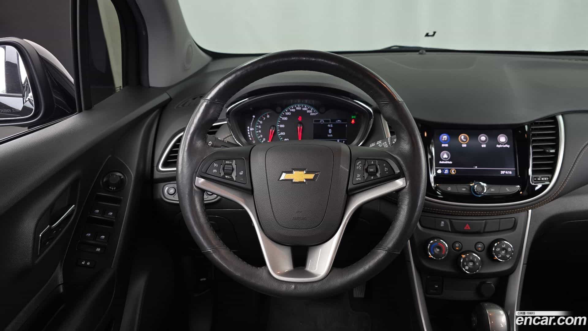 Trax Chevrolet 2022.4-OPTION-017