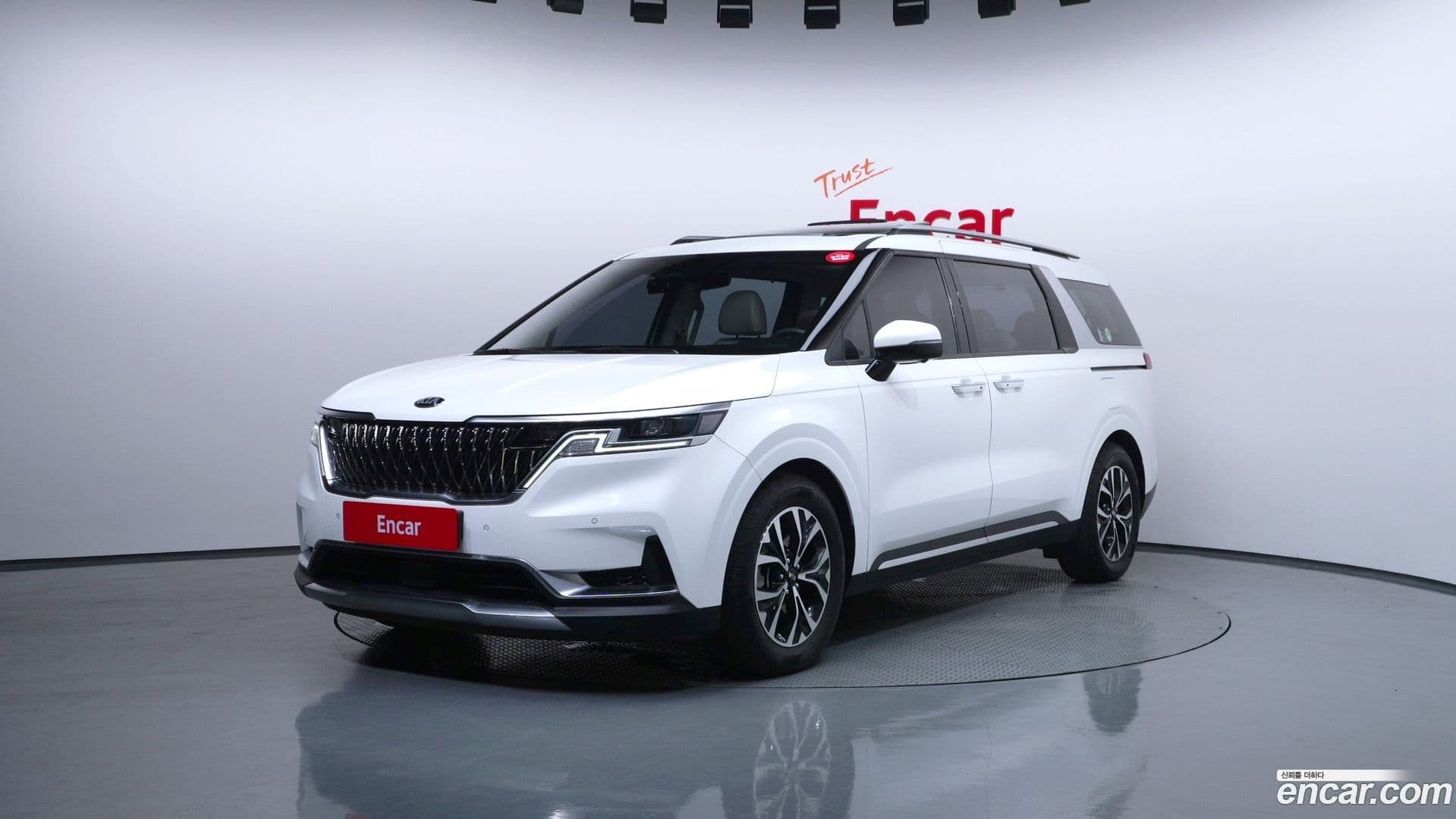 Main__Slider__Photo:Canival Kia 2021.4-0