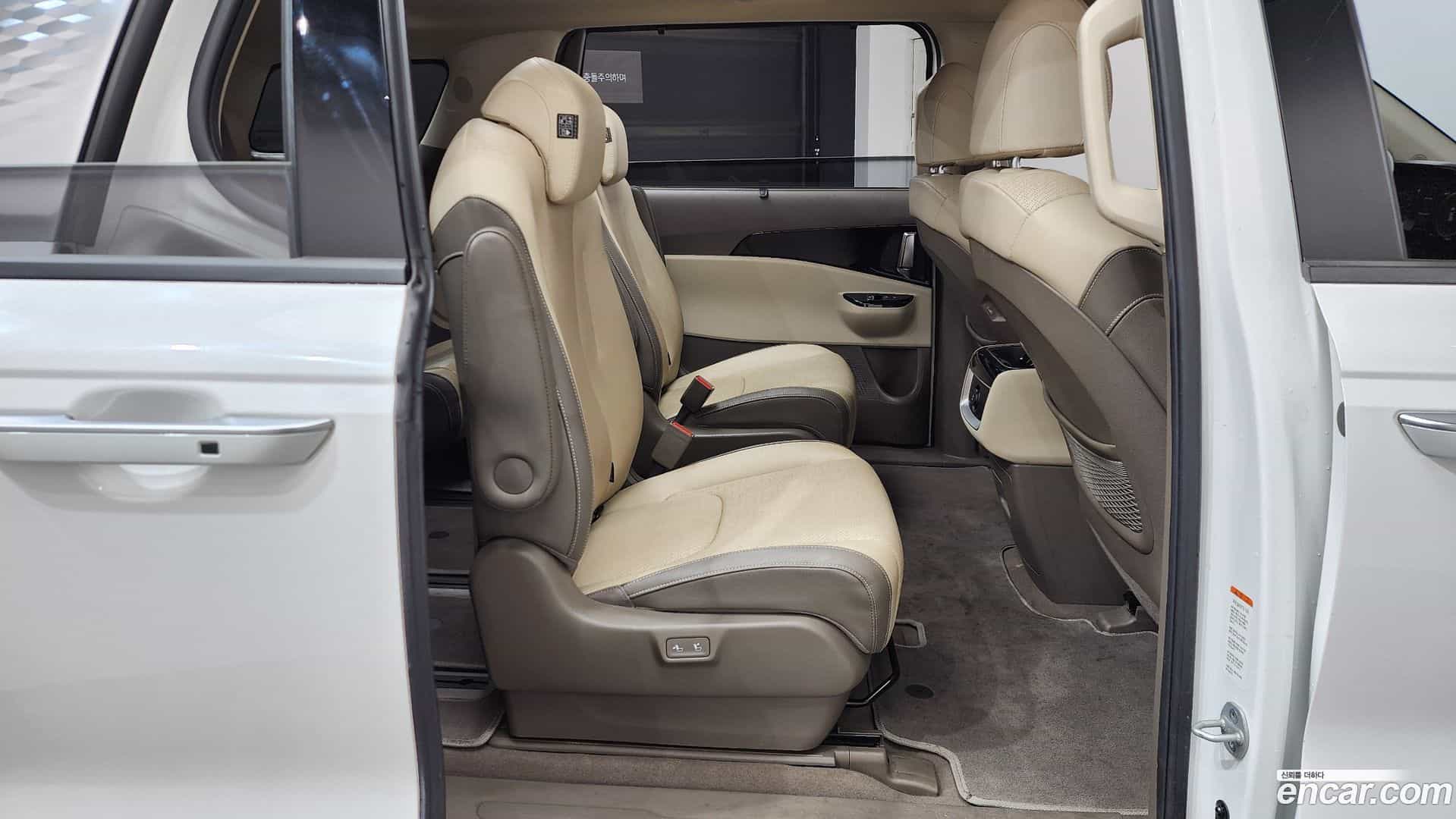 Canival Kia 2021.4-OPTION-015