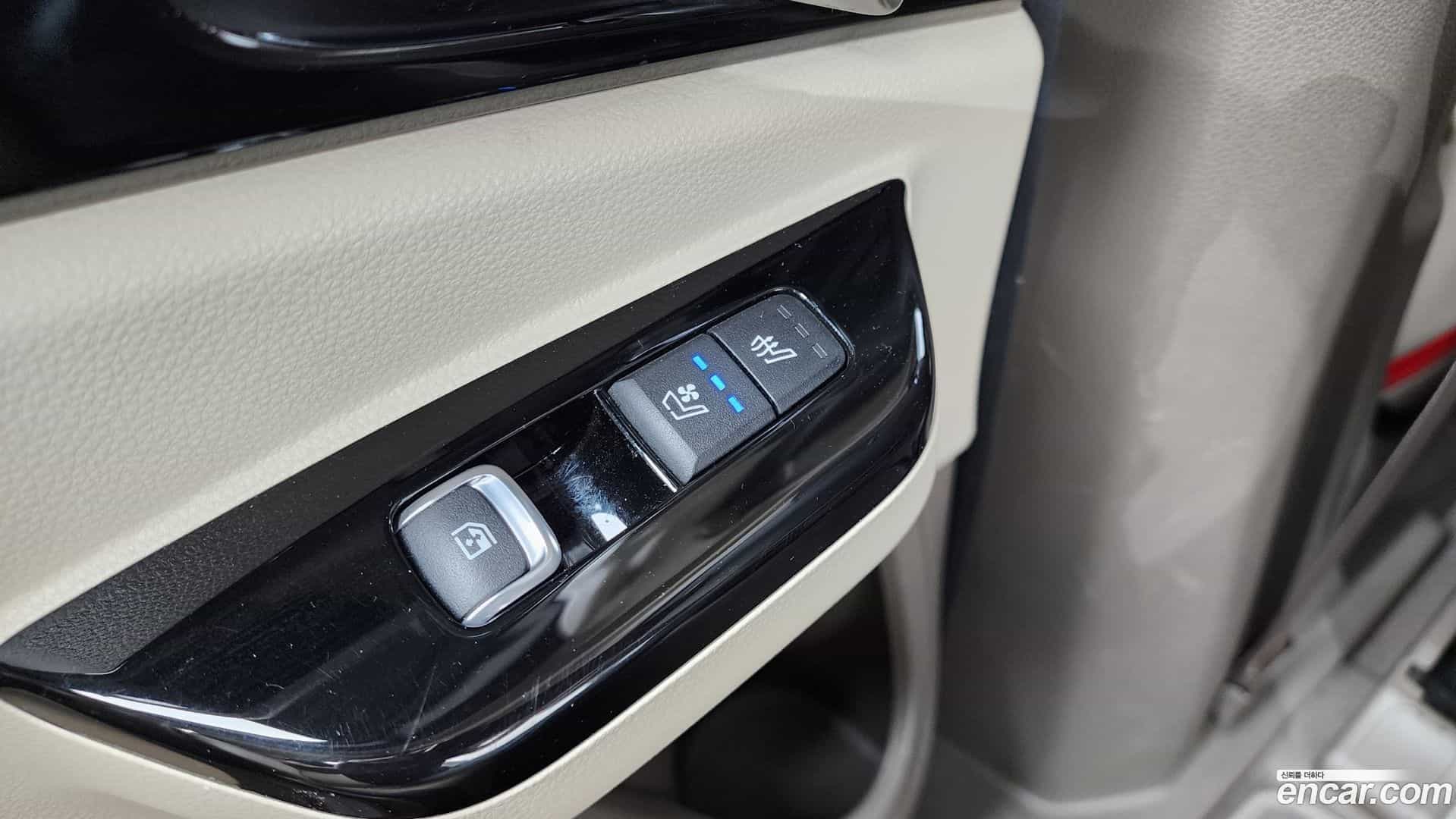 Canival Kia 2021.4-OPTION-049