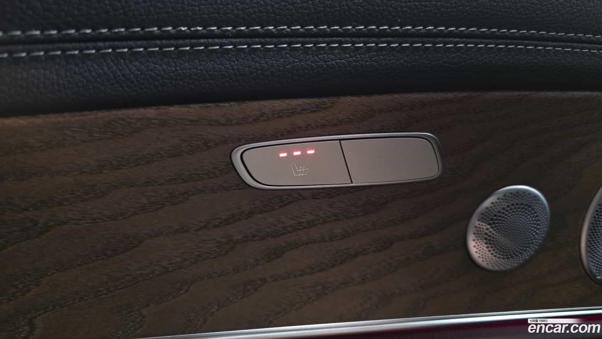 E-Class Mercedes-Benz 2020.7-OPTION-040