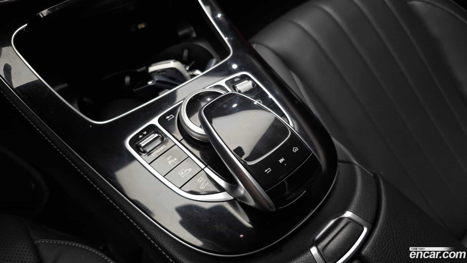 E-Class Mercedes-Benz 2020.7-OPTION-045