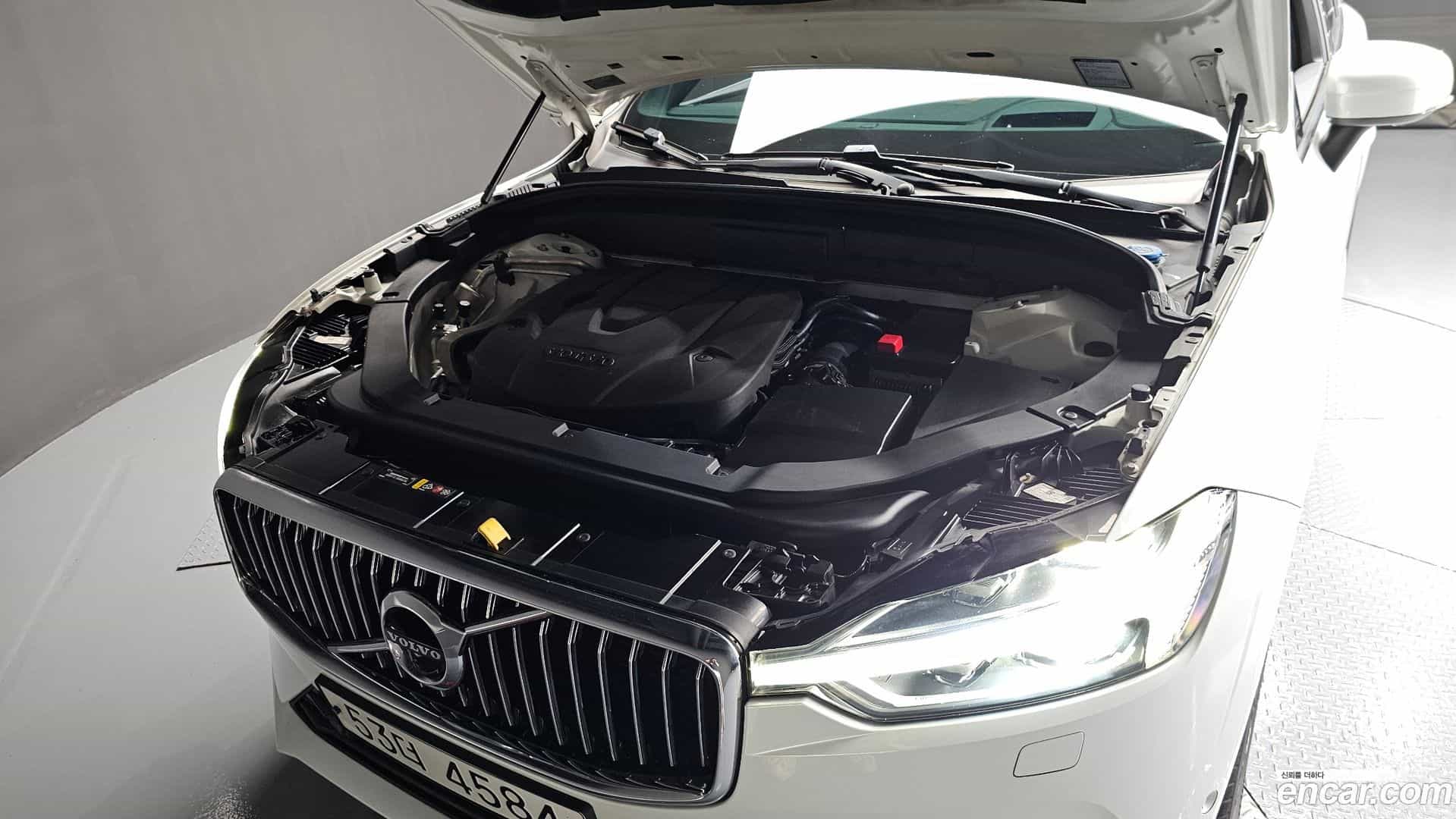 XC60 Volvo 2018.5-OUTER-006