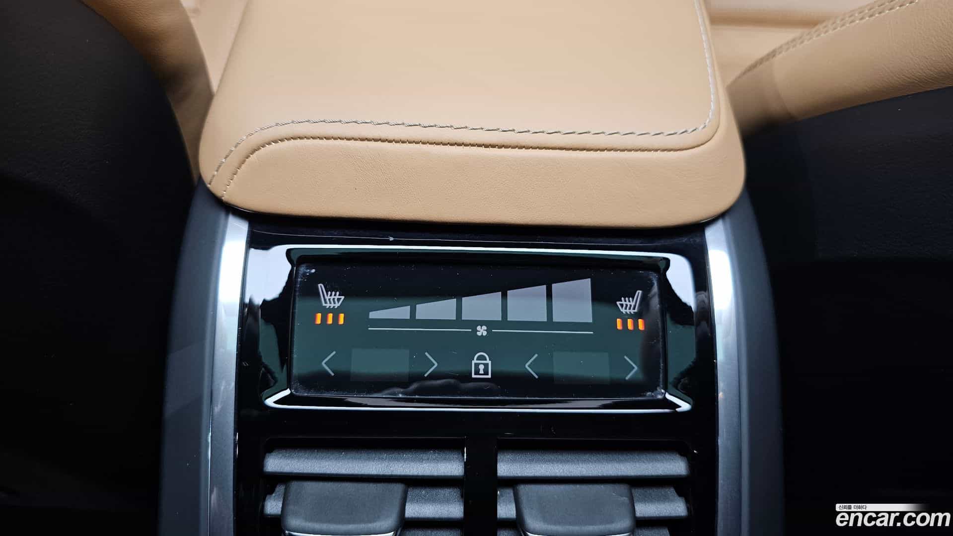 XC60 Volvo 2018.5-OPTION-020