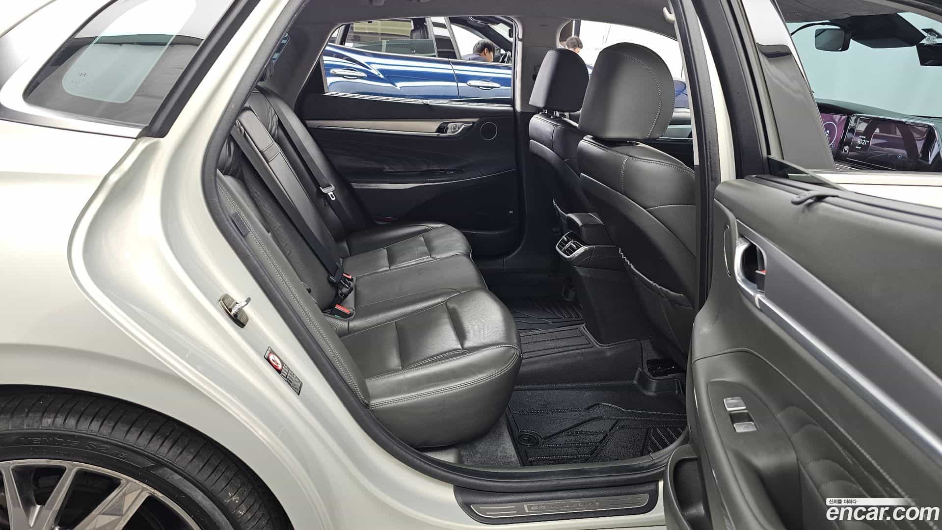 Grandeur Hyundai 2019.11-OPTION-016